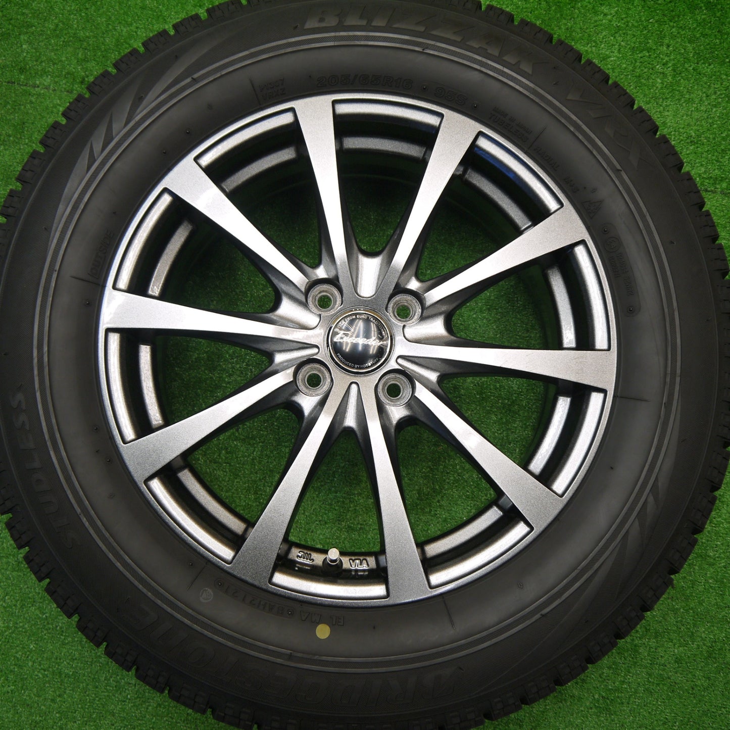 バリ溝！21年！キレイ！9分★スタッドレス 205/65R16 ブリヂストン ブリザック VRX Exceeder エクシーダー 16インチ PCD100/4H★5101505Hス