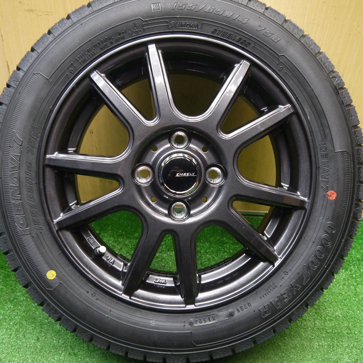 未使用！24年★スタッドレス 155/65R14 グッドイヤー アイスナビ7 EMBELY S10 エンベリー 14インチ PCD100/4H★5120804Hス
