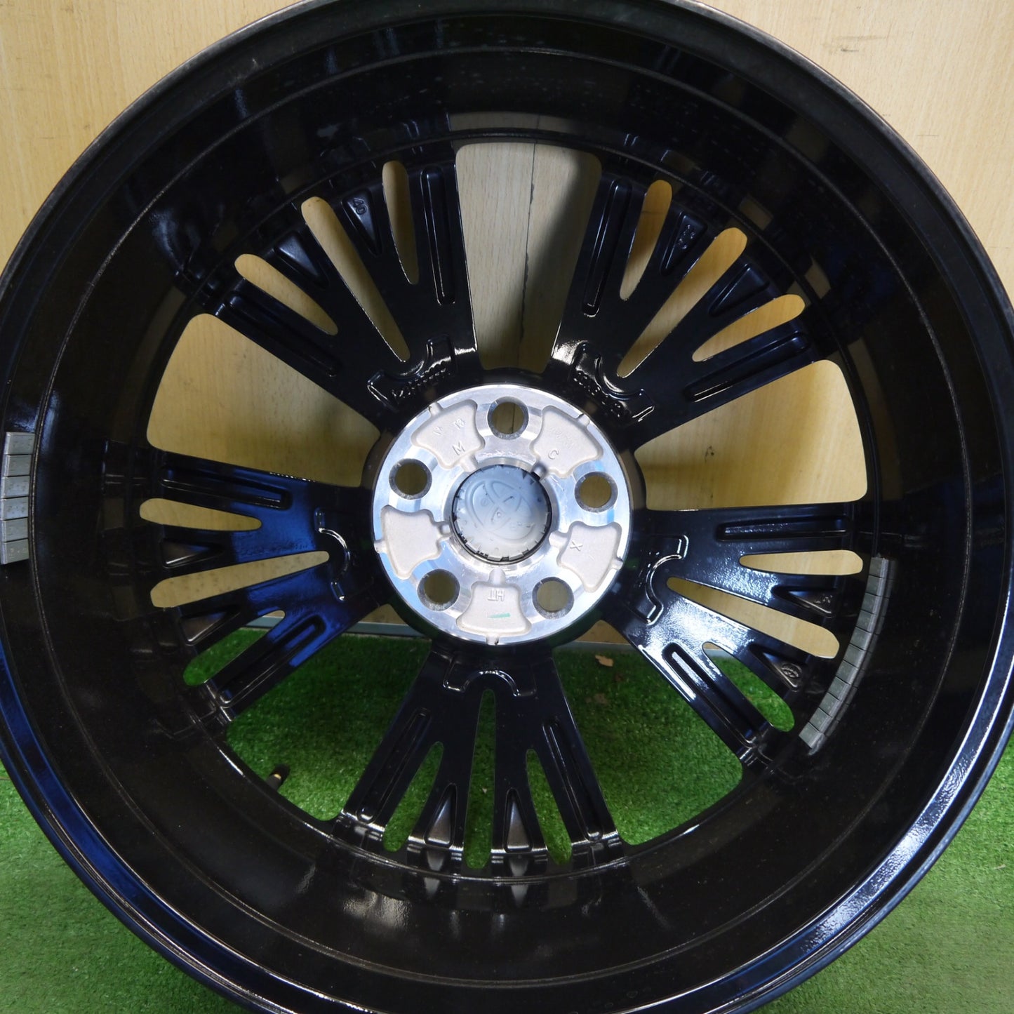 新車外し！1本★トヨタ 60系 プリウス 純正 ホイール 19インチ 19×6.5J PCD114.3/5H★6051506Hホ