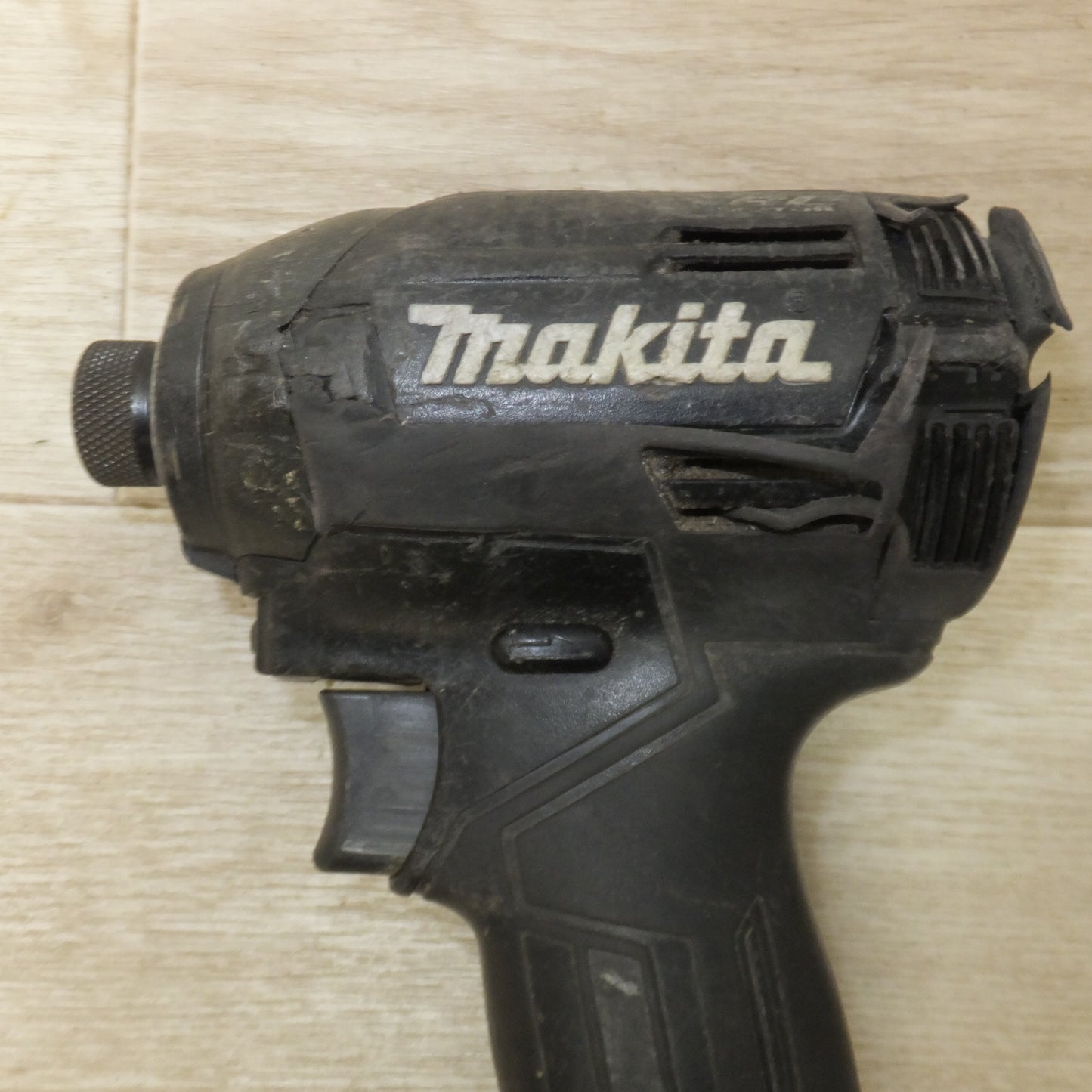 [送料無料] ★マキタ makita 充電式インパクトドライバ TD002G 36V-40V(max) 本体のみ★