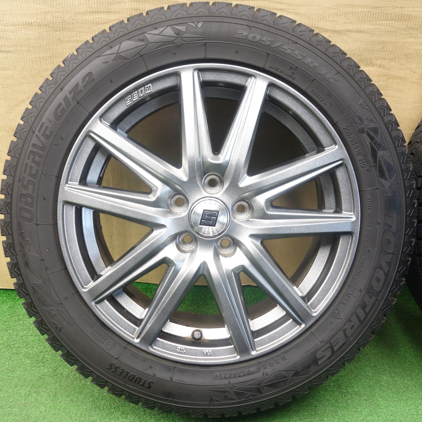 バリ溝！キレイ！9分★インプレッサ 等 205/55R16 スタッドレス トーヨー オブザーブ GIZ2 SEIN-SS ザイン 16インチ PCD100/5H★6021901KTス