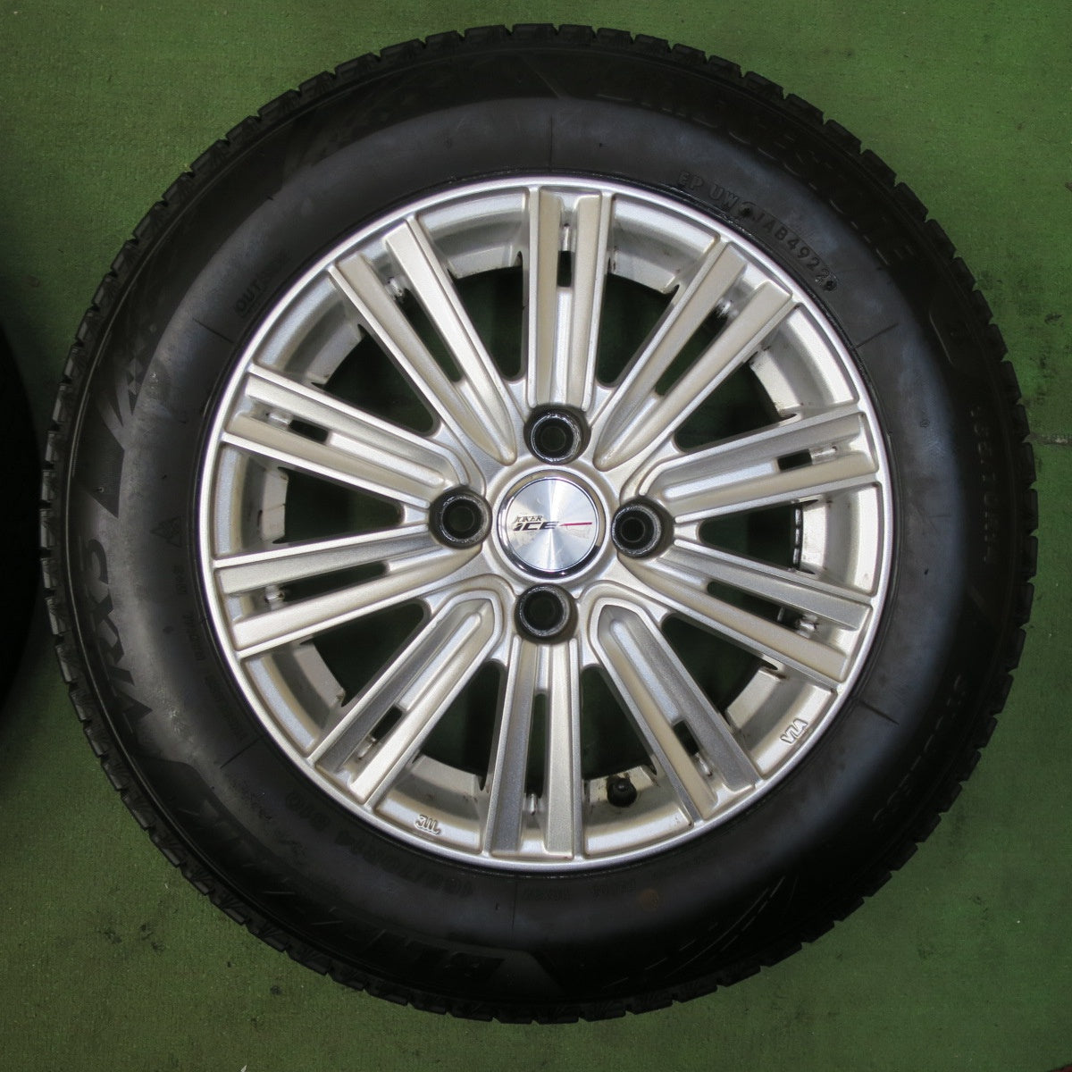 バリ溝！22年！9分★スタッドレス 165/70R14 ブリヂストン ブリザック VRX3 JOKER ICE ジョーカー アイス 14インチ PCD100/4H★5111404TTス