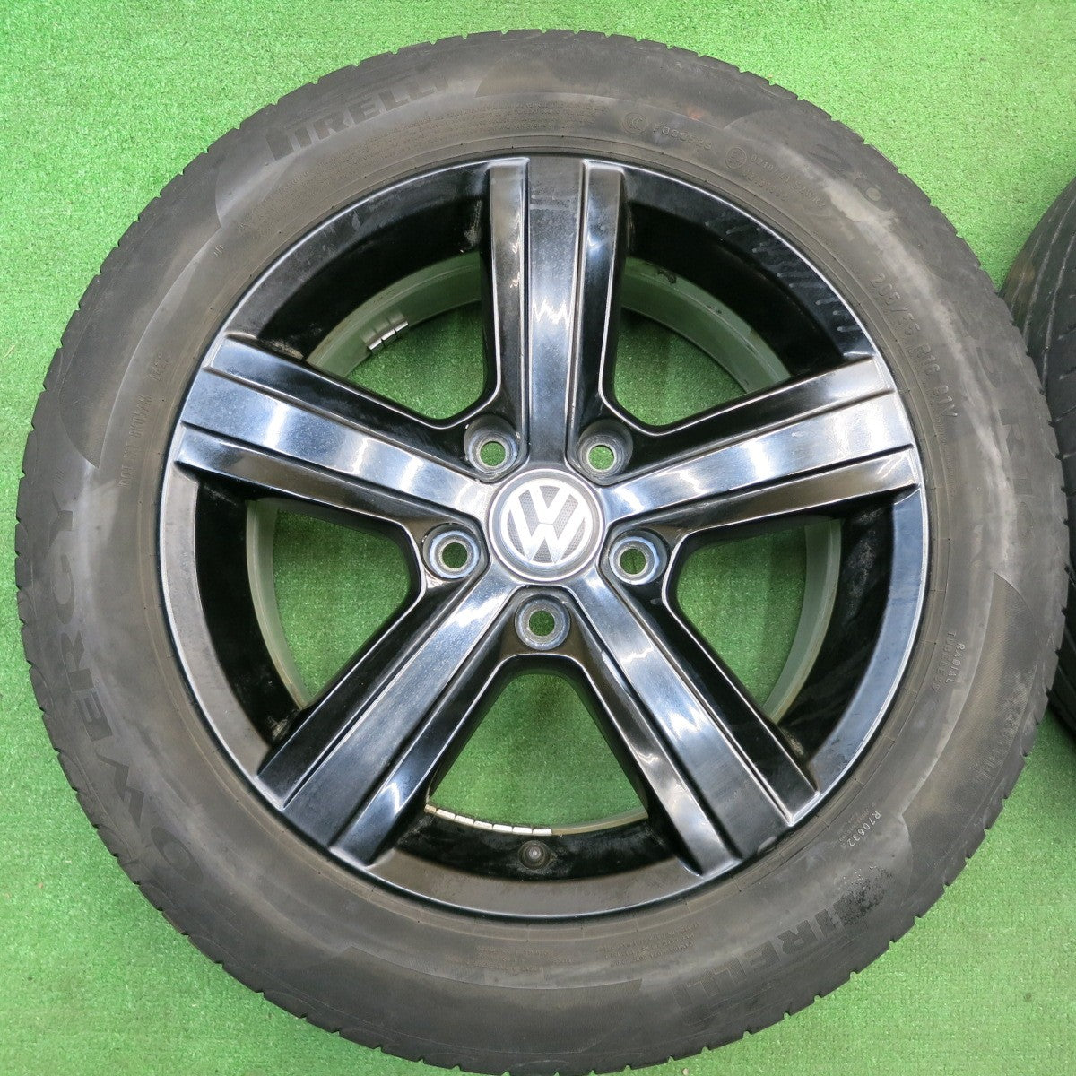 4本価格！22年★ワーゲン ゴルフ 純正 205/55R16 ピレリ POWERGY パワジー 16インチ PCD112/5H★6010501AKノ