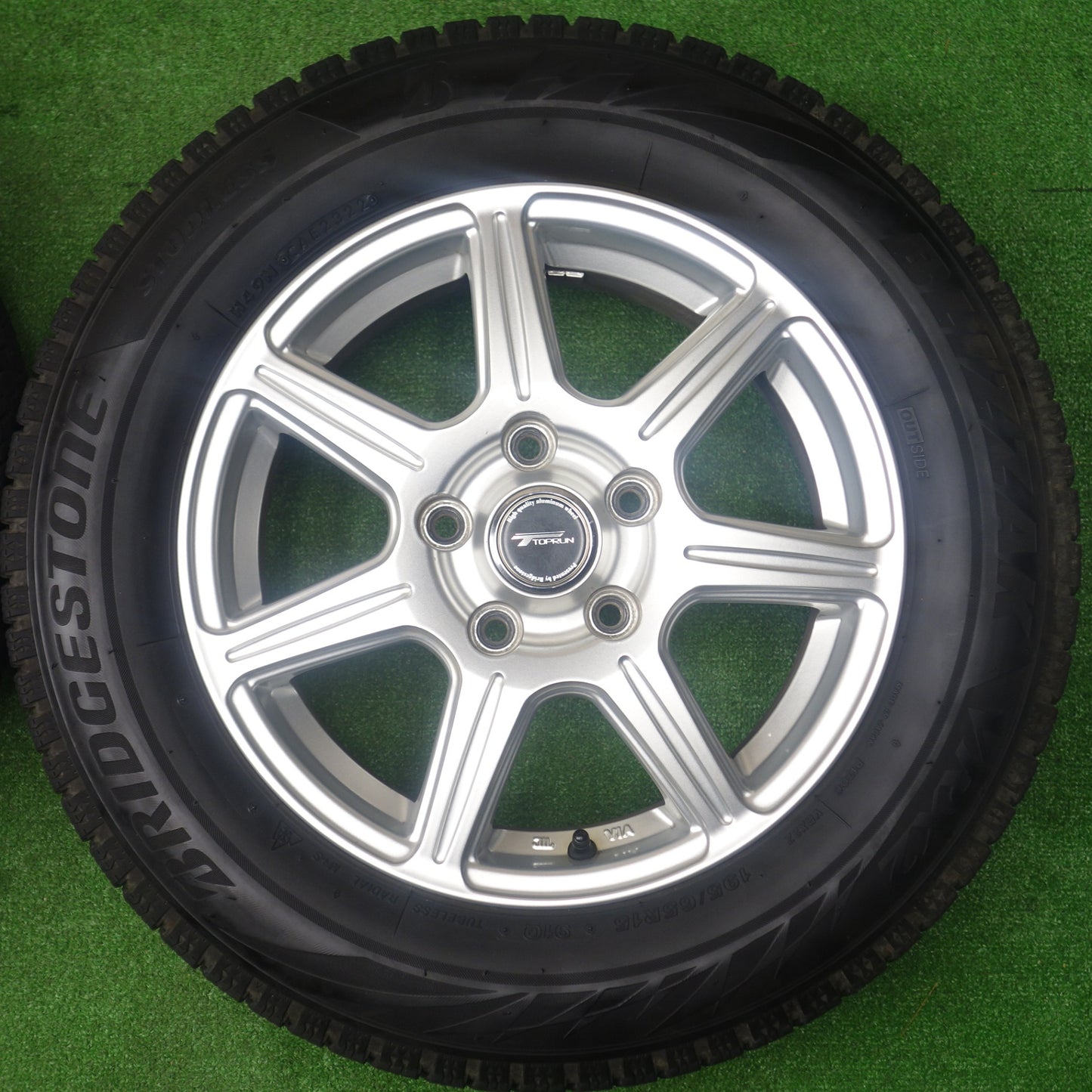 バリ溝！22年！キレイ！9.5分★スタッドレス 195/65R15 ブリヂストン ブリザック VRX2 TOPRUN トップラン 15インチ PCD114.3/5H★6012602KTス