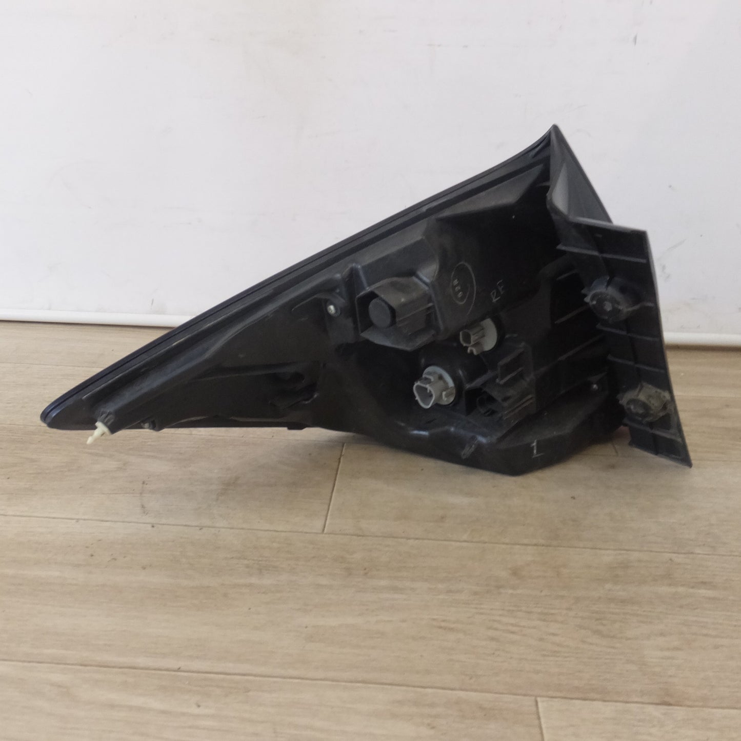 [送料無料] ★ホンダ HONDA 純正 ジェイド FR4 テールライト KOITO 220-62207 右★