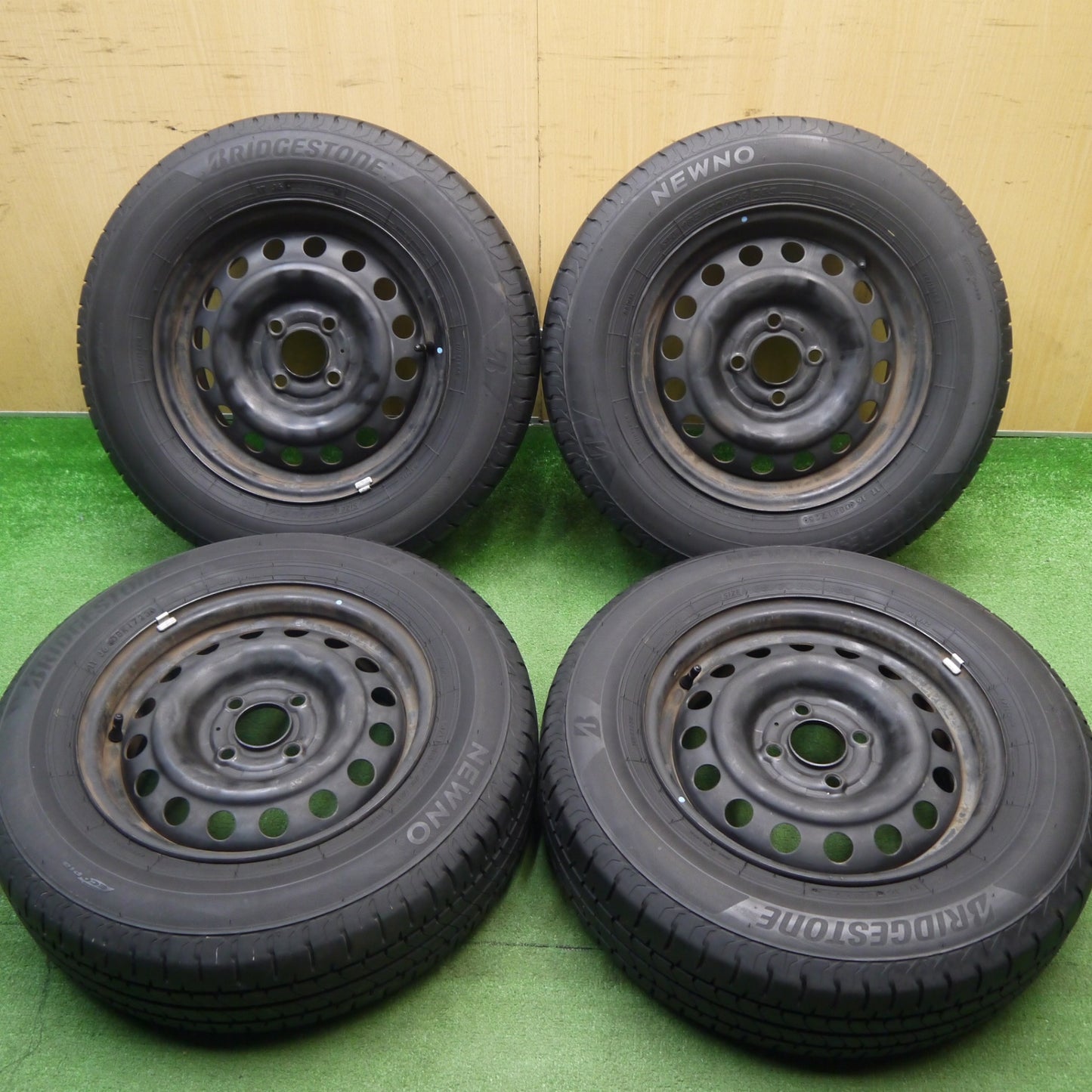 4本価格！23年★日産 ノート 純正 185/70R14 ブリヂストン NEWNO ニューノ 14インチ PCD100/4H★6022705Hノ
