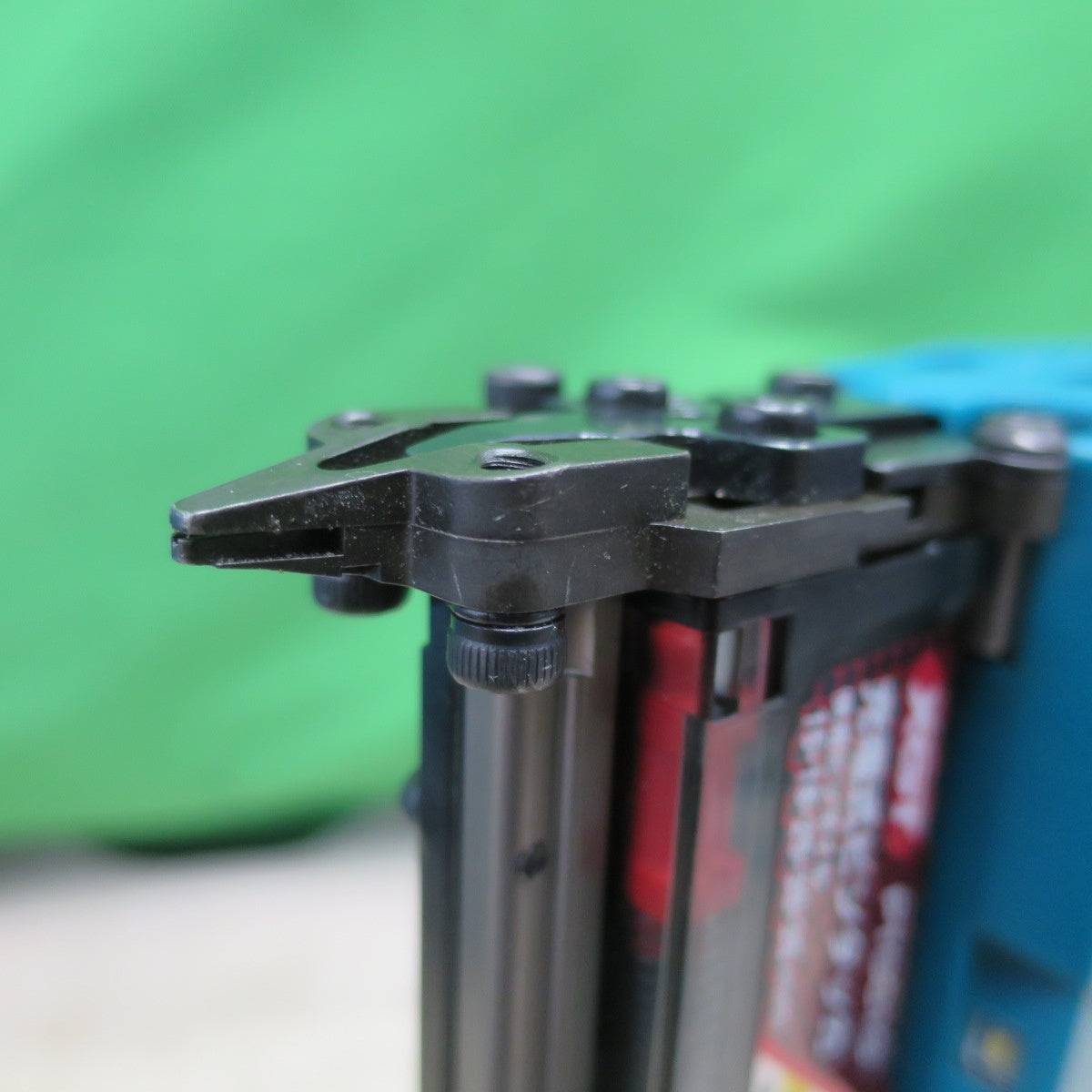 [送料無料] キレイ！バッテリー2個☆マキタ 充電式 ピンタッカ 35mm 40V PT001GRDX ケース 充電器 付き 電動 工具☆