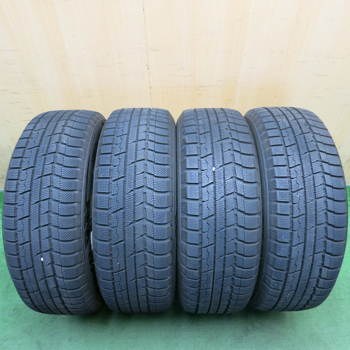 バリ溝！25年！ほぼ10分◎スタッドレス 215/60R17 トーヨー ウインター トランパス TX DUFACT デュファクト 17インチ PCD114.3/5H◎6090602HAス