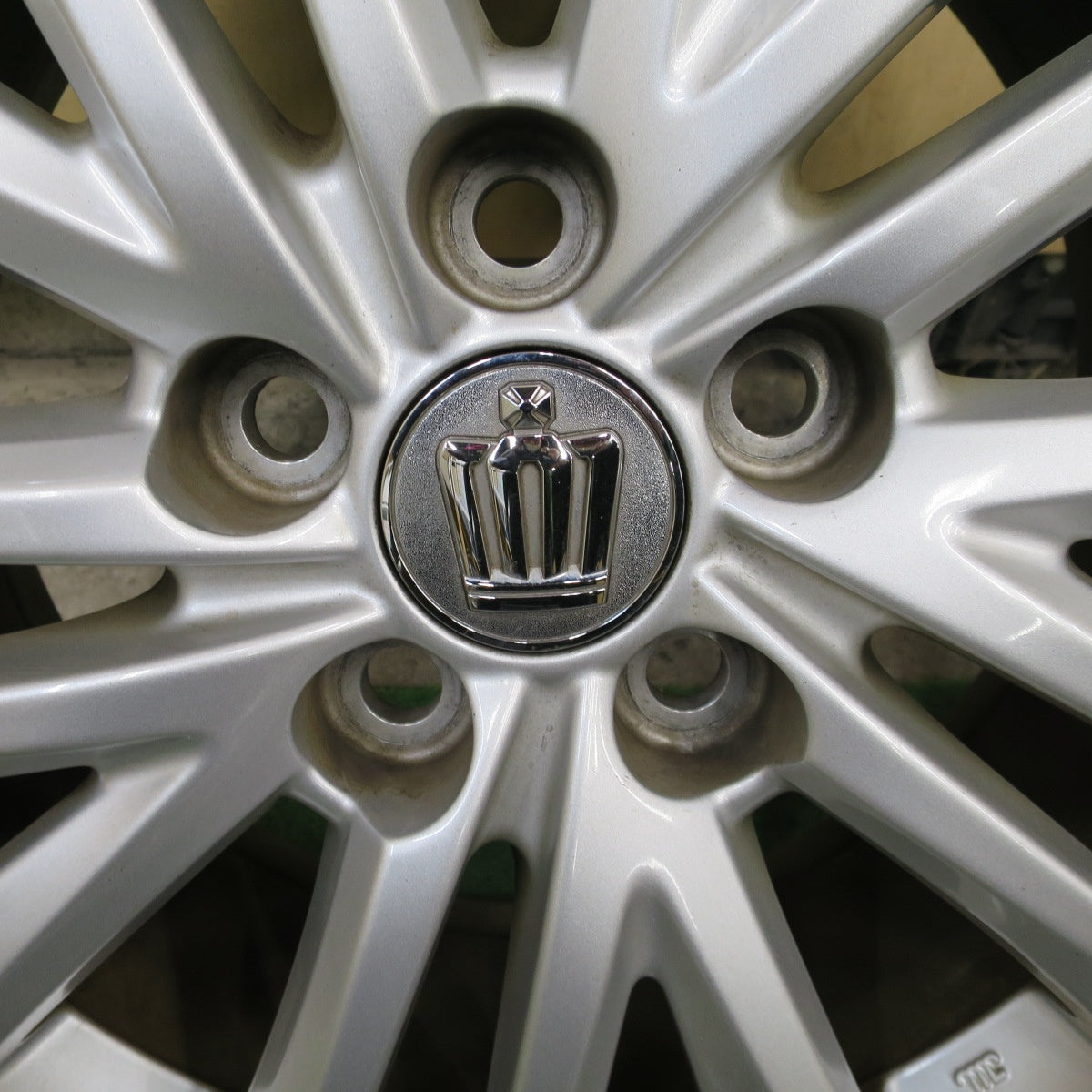 4本価格★トヨタ 210系 クラウン ロイヤル サルーン 純正 ホイール 16インチ 16×7J PCD114.3/5H★6021102NGホ