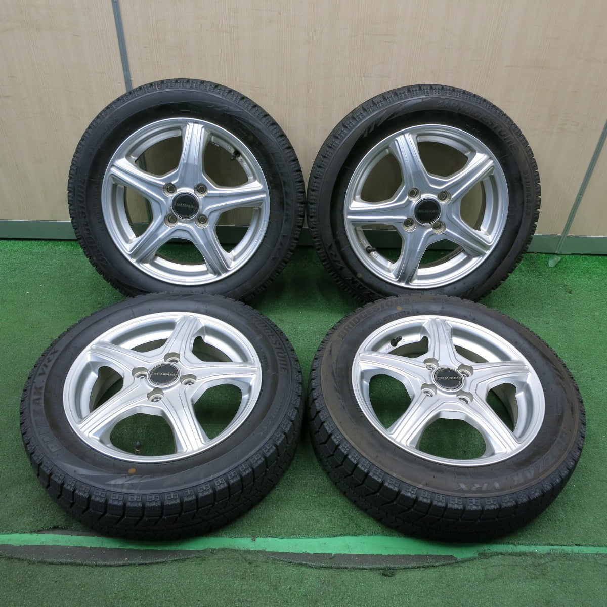 *送料無料* バリ溝！20年！ほぼ10分★スタッドレス 155/65R14 ブリヂストン ブリザック VRX BALMINUM バルミナ 14インチ PCD100/4H★4032703NJス