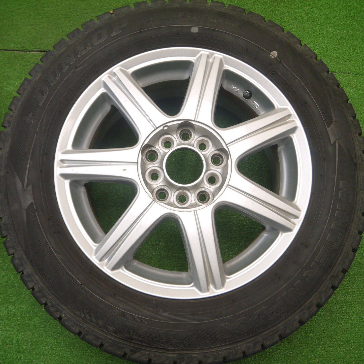 [送料無料] バリ溝！21年！9.5分以上★スタッドレス 195/65R15 ダンロップ ウインターマックス WM02 社外 アルミ 15インチ PCD100 114.3/5H マルチ★4110604Hス