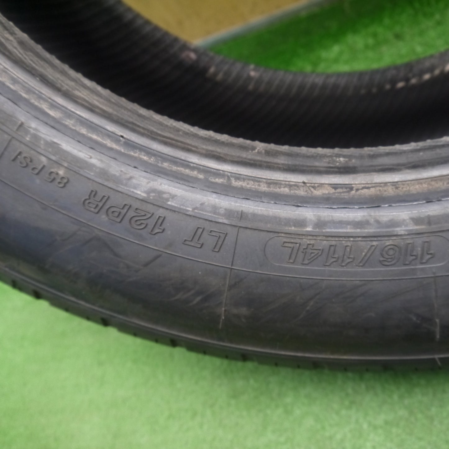 ほぼ未使用！24年！1本★トラック タイヤ 225/60R17.5 116/114L 12PR ヨコハマ LT151R 17.5インチ★6040304Hノタ