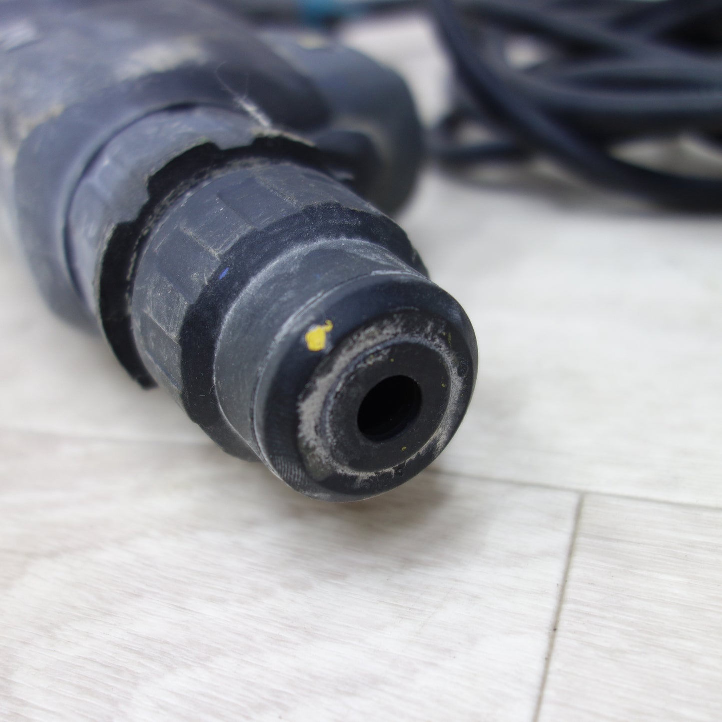 [送料無料] 付属品付き◆マキタ 26mm ハンマ ドリル 100V HR2601F ケース付き ハンマードリル 穴あけ はつり 電動 工具◆