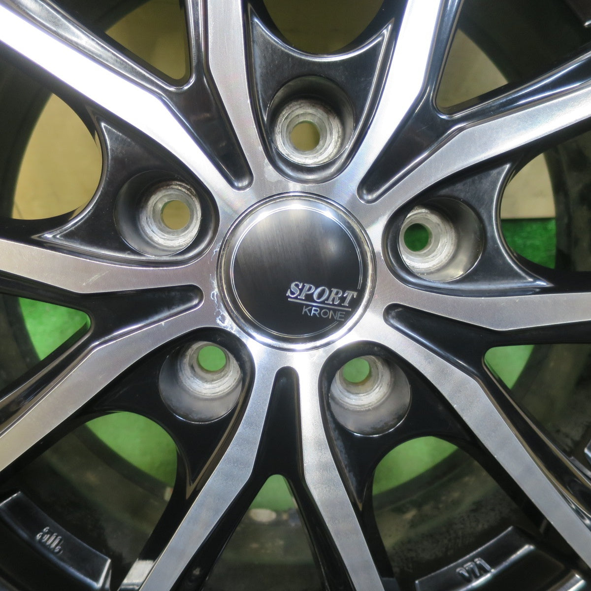 バリ溝！22年！キレイ！9分★スタッドレス 195/65R15 ヨコハマ アイスガード iG60 SPORT KRONE スポルト クローネ 15インチ PCD114.3/5H★5111903TTス