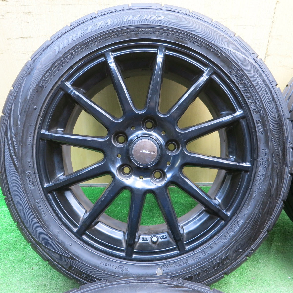 バリ溝！22年！ほぼ10分★205/55R16 ダンロップ ディレッツァ DZ102 AXEL S アクセルS 16インチ PCD114.3/5H★5050203AKノ