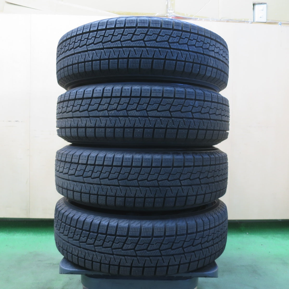 ほぼ未使用！25年！キレイ★スタッドレス 165/70R14 ヨコハマ アイスガード iG70 MiLLOUS Ki ミルアス 14インチ PCD100/4H★6052507イス
