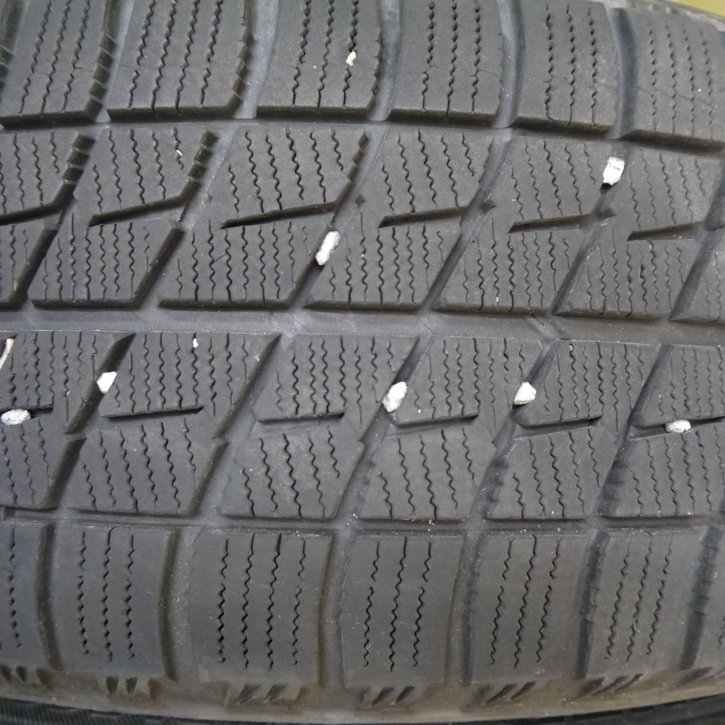 バリ溝！キレイ！8.5分★トヨタ 210系 クラウン アスリート 純正 215/55R17 スタッドレス ブリヂストン アイスパートナー 17インチ PCD114.3/5H★6040105Hス