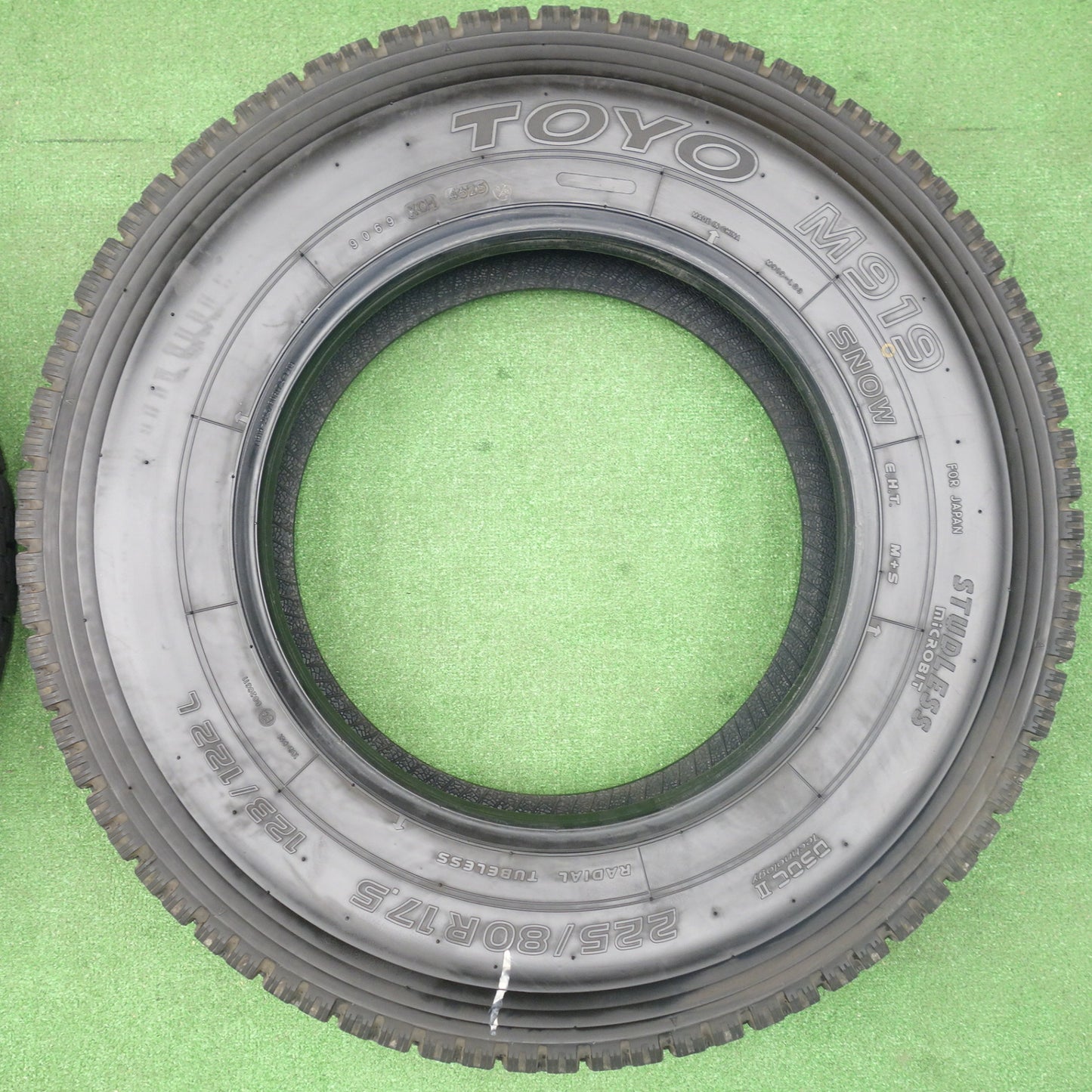 バリ溝！25年！9.5分★トラック タイヤ 225/80R17.5 123/122L スタッドレス トーヨー M919 17.5インチ★6022005KTスタ