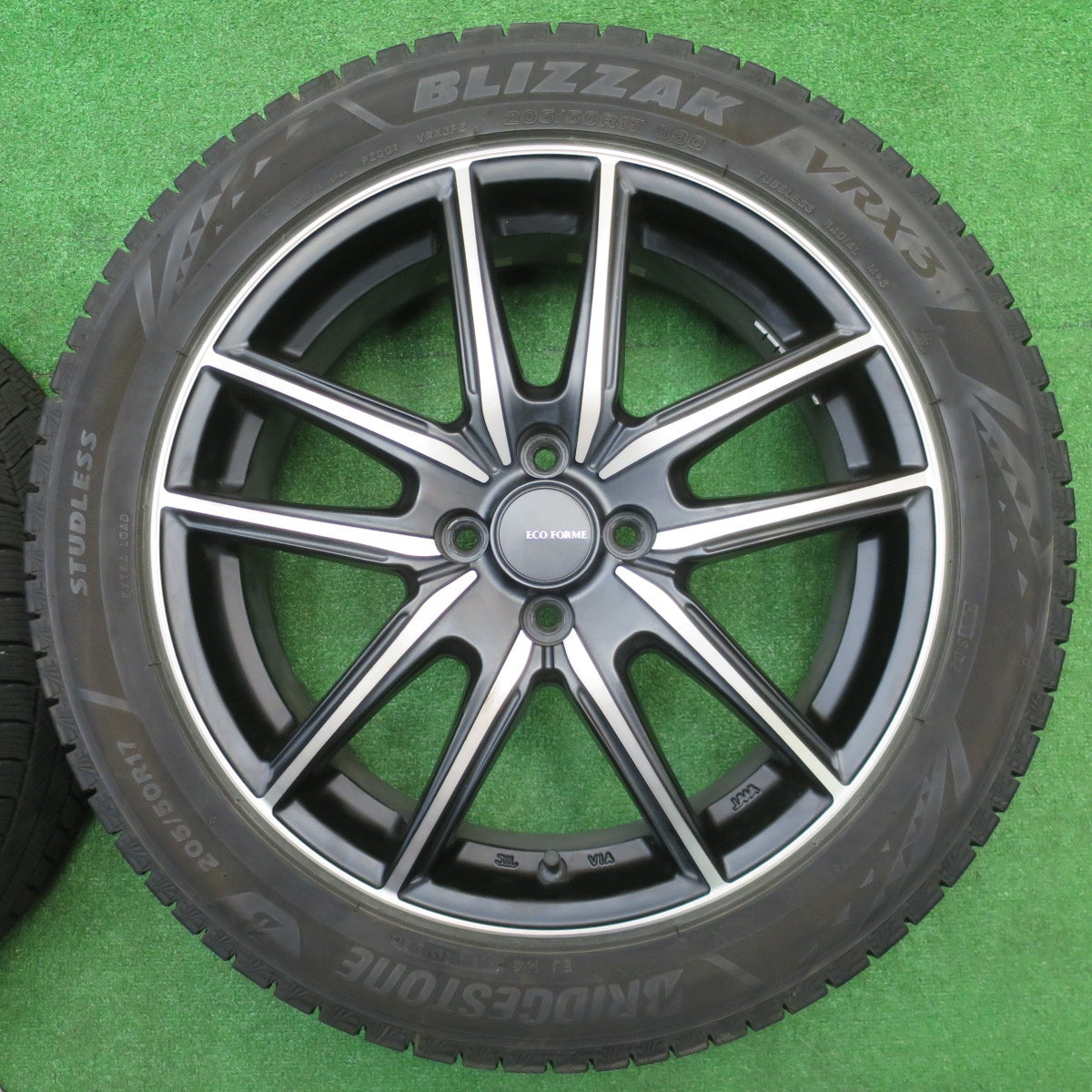 バリ溝！23年！キレイ！9.5分★スタッドレス 205/50R17 ブリヂストン ブリザック VRX3 ECO FORME エコフォルム 17インチ PCD100/4H★5102805NJス