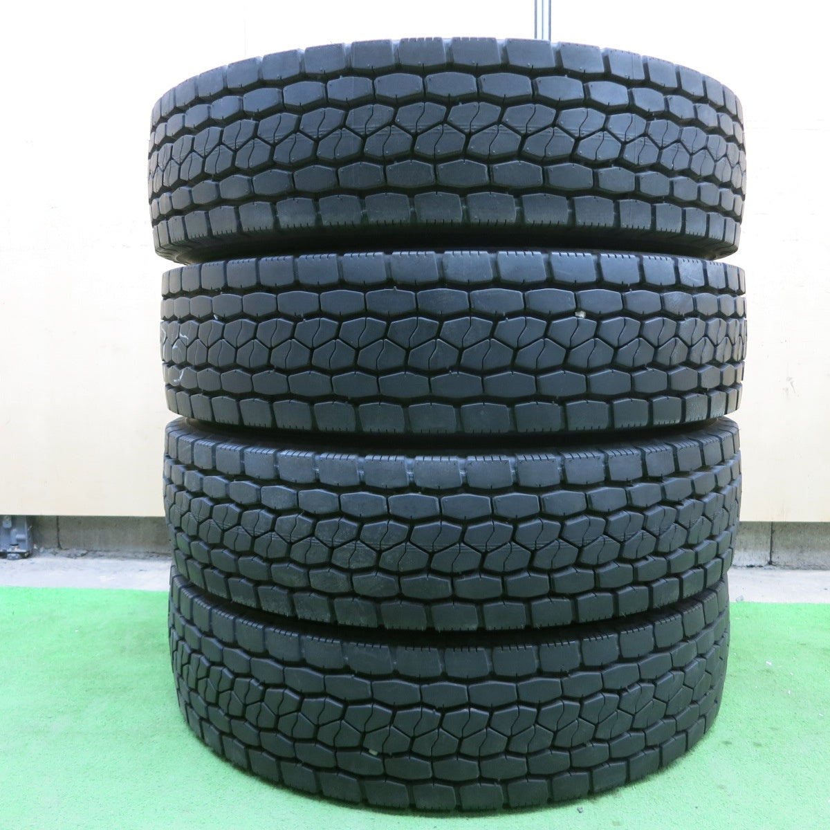 [送料無料] バリ溝！21年！ほぼ10分★トラック タイヤ 225/80R17.5 123/122L ブリヂストン M800 ミックス オールシーズン 17.5インチ★5031202ナスタ