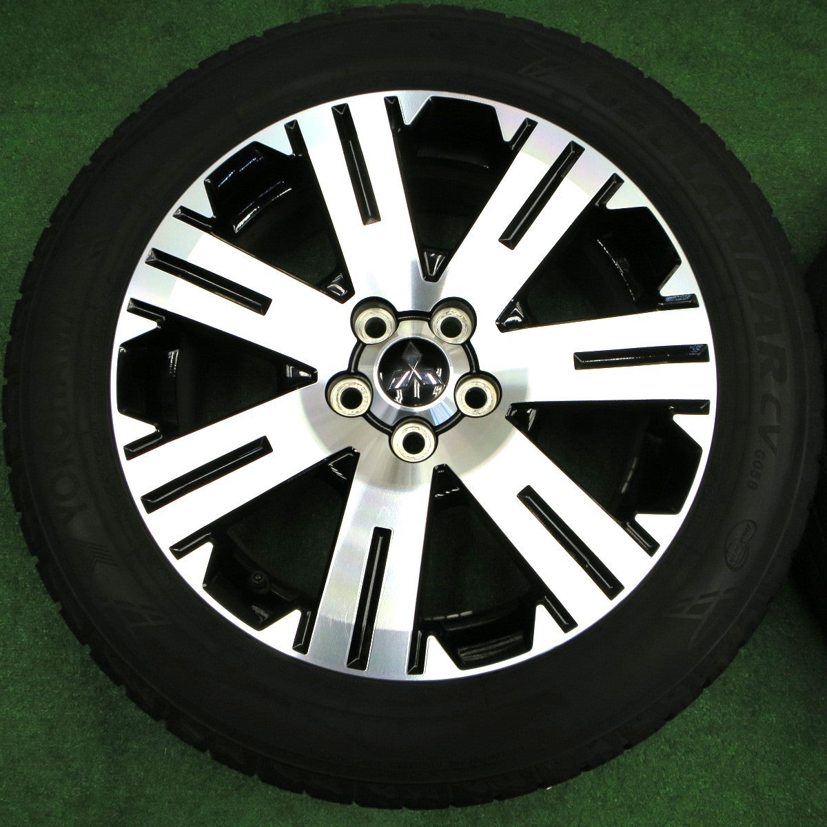 バリ溝！25年！ほぼ10分★三菱 デリカ D:5 純正 225/55R18 ヨコハマ ジオランダー CV G058 18インチ D5 PCD114.3/5H★6012502NKノ