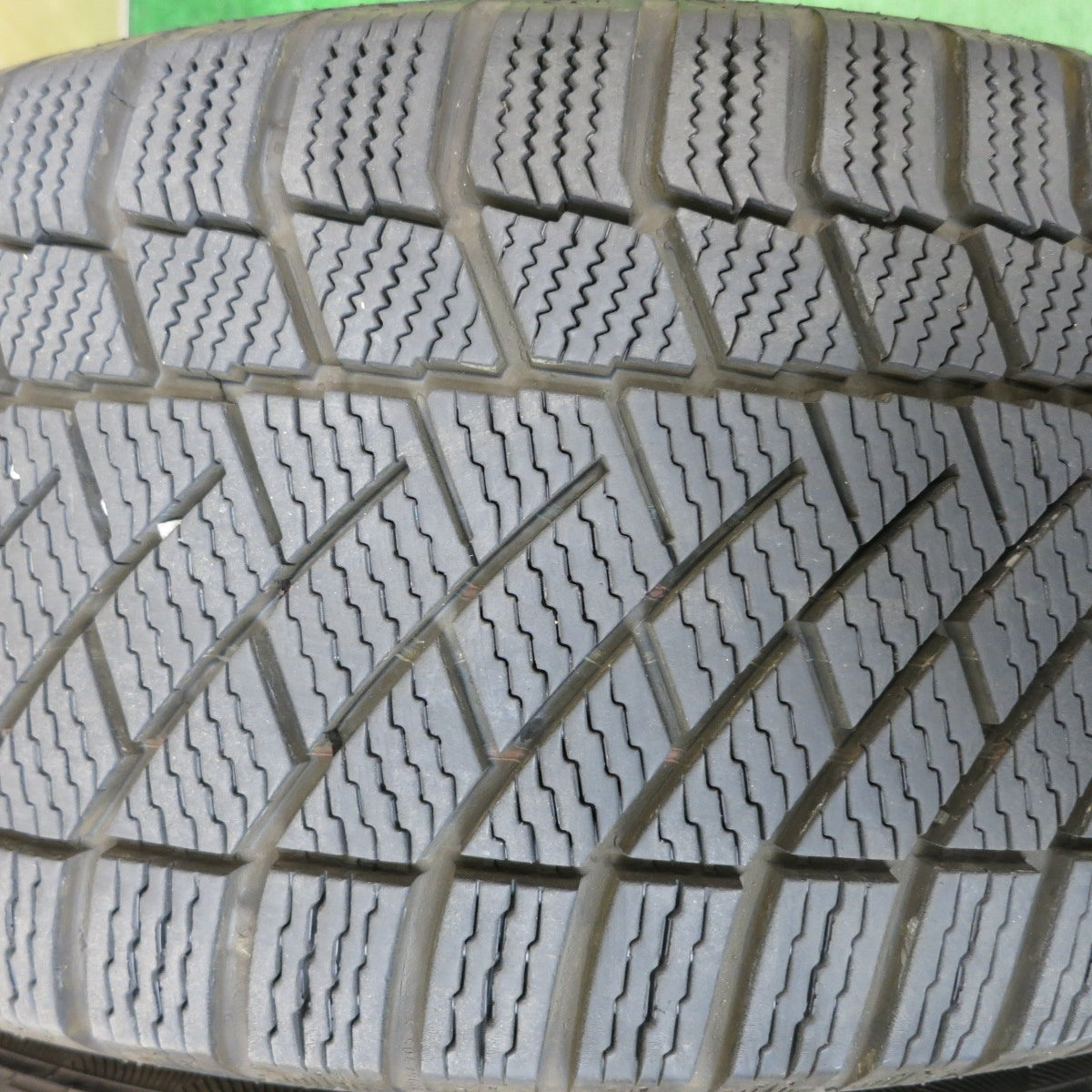 バリ溝！22年！9分★スタッドレス 215/50R17 バイキング WINTECH WT6 ILLUGA weds 17インチ PCD114.3/5H★5082402HAス