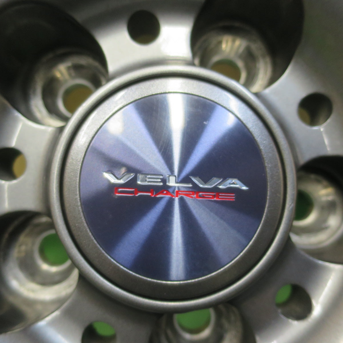 バリ溝！24年！キレイ！9.5分◎シエンタ 等 185/65R15 スタッドレス ブリヂストン ブリザック VRX2 VELVA CHARGE ヴェルヴァ 15インチ PCD100/5H◎6100702イス