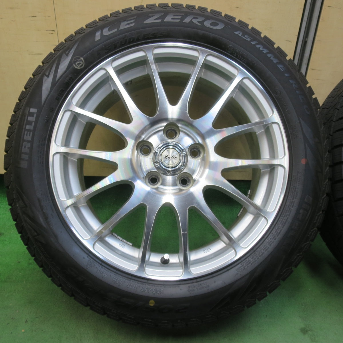 バリ溝！22年！9分★インプレッサ 等 205/55R16 スタッドレス ピレリ アイスゼロ アシンメトリコ Lufin 14SPOKE ラフィン 14スポーク 16インチ PCD100/5H★6010605イス