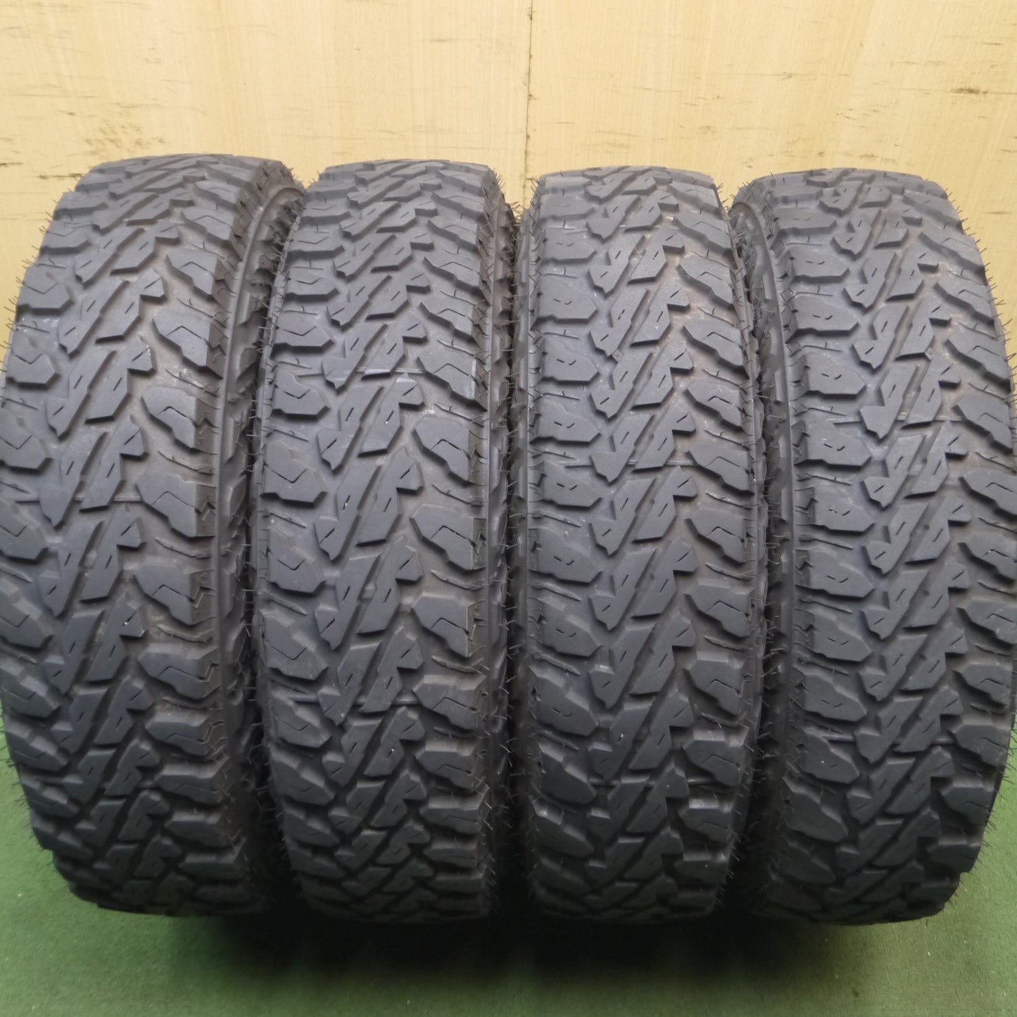 *送料無料* キレイ★ジムニー WILD CRUISING LX 175/80R16 ヨコハマ ジオランダー M/T G003 ワイルドクルージング PCD139.7/5H★4061809Hノ