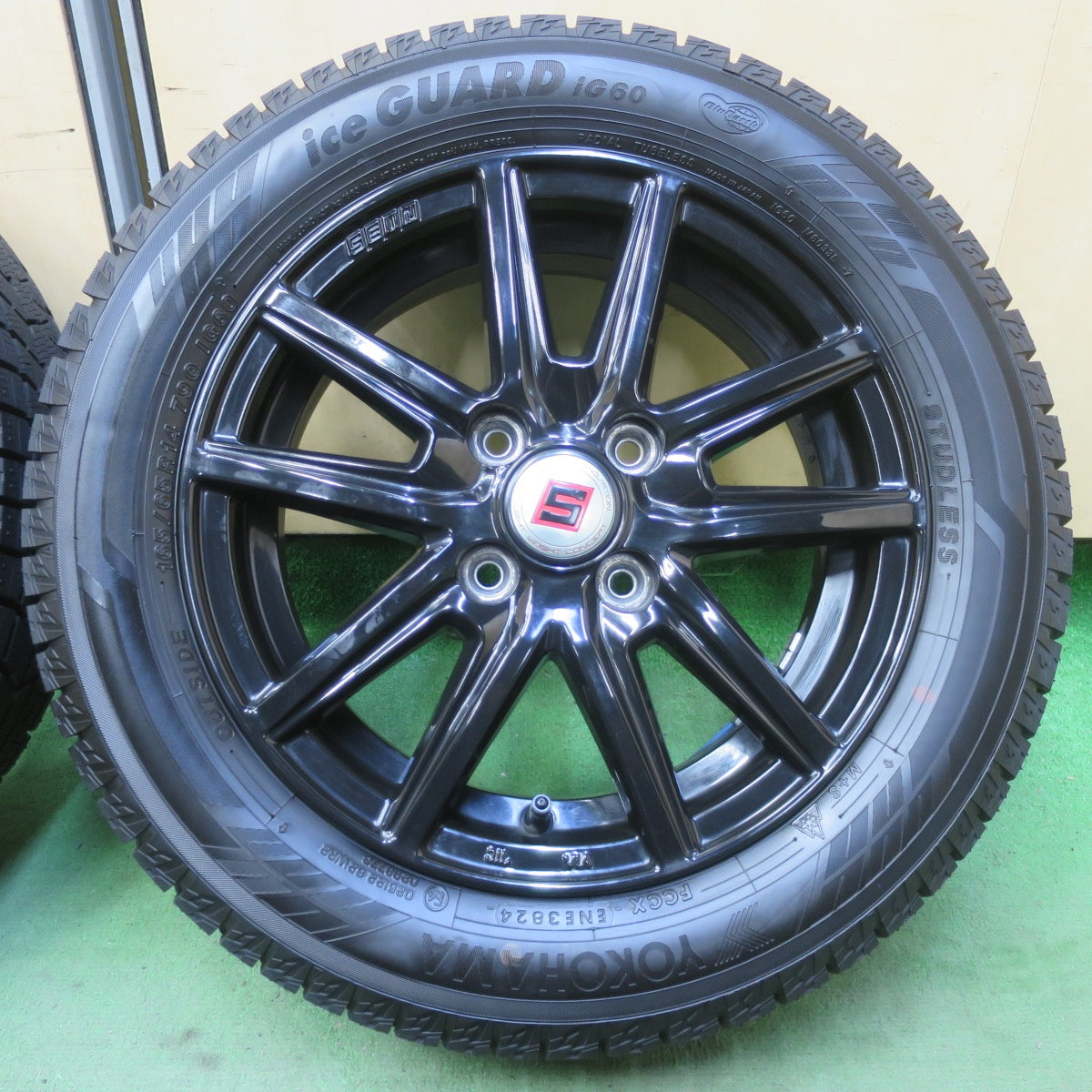 バリ溝！24年！ほぼ10分◎スタッドレス 165/65R14 ヨコハマ アイスガード iG60 SEIN ザイン 14インチ PCD100/4H◎6091102イス