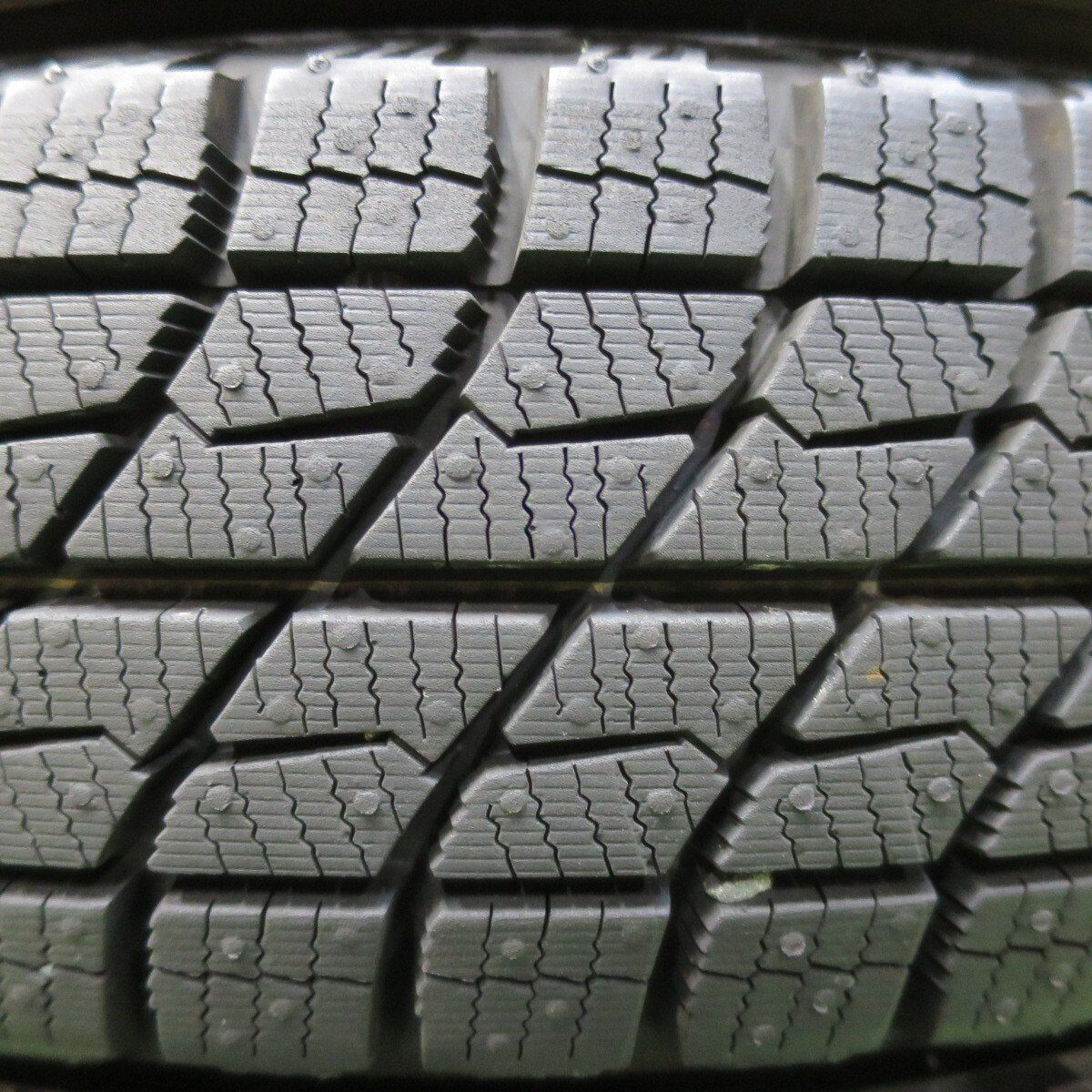 バリ溝！22年！ほぼ10分★スタッドレス 145/80R13 アイスエスポルテ N-BOX モコ MRワゴン ワゴンR 等 軽自動車★4110601イスタ