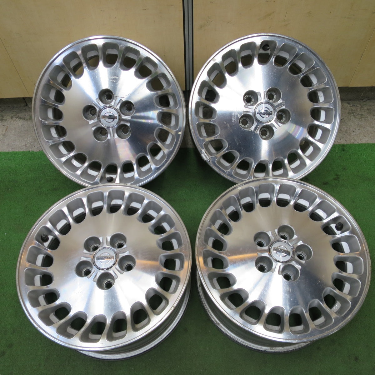 4本価格★日産 Y33 シーマ 純正 ホイール 16インチ 16×7JJ PCD114.3/5H★6052903NGホ