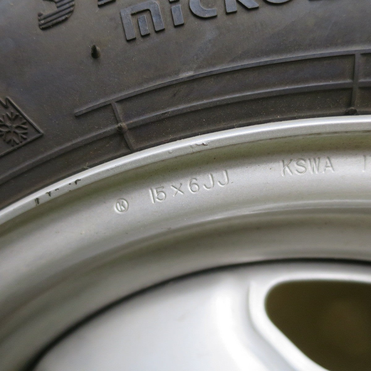 バリ溝！22年！キレイ！9.5分！1本★195/75R15 109/107N トーヨー デルベックス M935 DELVEX スチール ホイール 15インチ PCD139.7/6H★6012811ナス