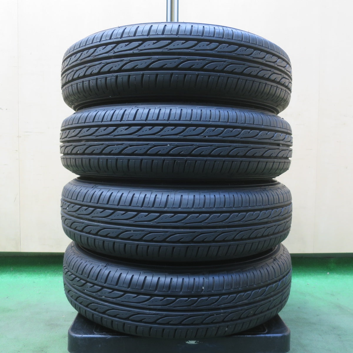 ほぼ未使用！24年◎ダイハツ ミラ ムーヴ 等 純正 スチール 145/80R13 ダンロップ EC202 13インチ PCD100/4H◎6081102IMノ