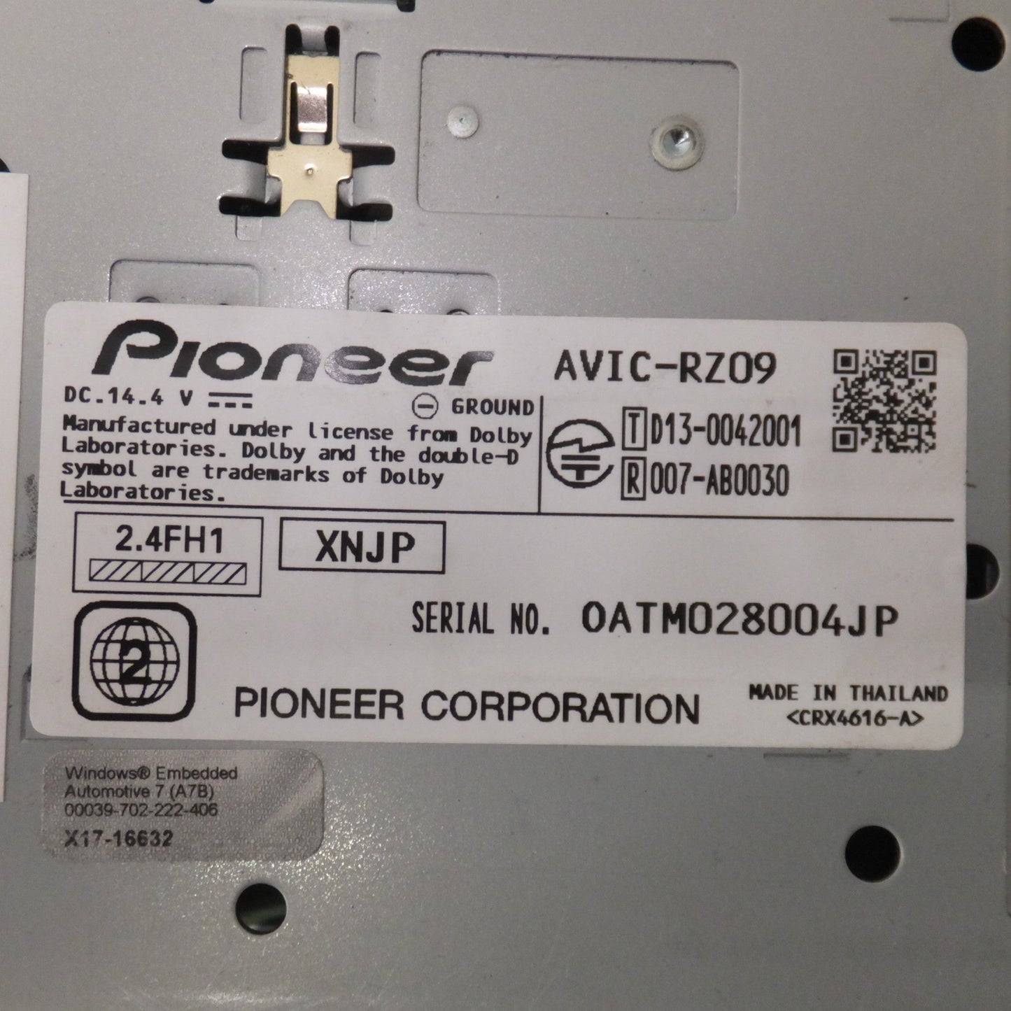 [送料無料] ★カロッツェリア carrozzeria AV一体型メモリーナビゲーション AVIC-RZ09[14]★