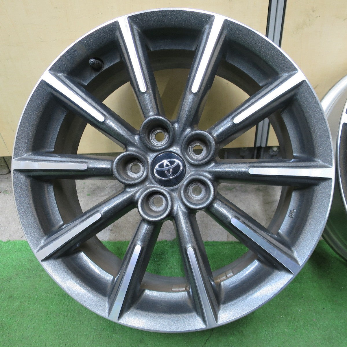 キレイ★トヨタ 86 ZN6 スバル BRZ ZC6 純正 ホイール 16インチ 16×6.5J PCD100/5H★6042401NGホ