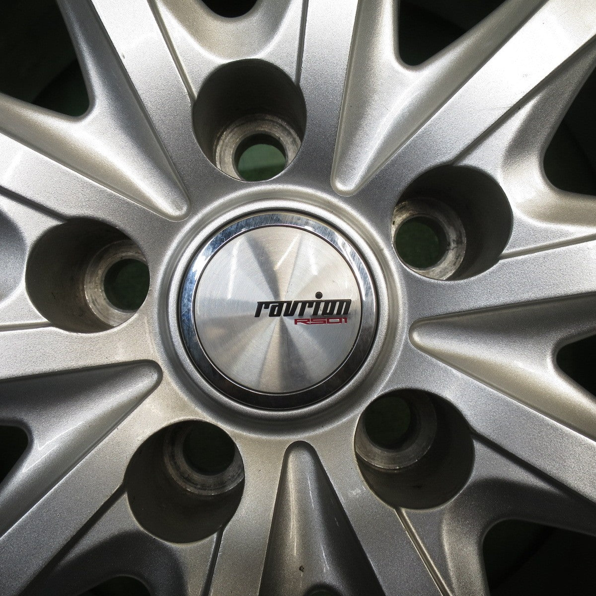 バリ溝！22年！キレイ！9.5分以上◎スタッドレス 225/65R17 グッドイヤー アイスナビ SUV ravrion RS01 ラブリオン 17インチ PCD114.3/5H◎6092906NJス