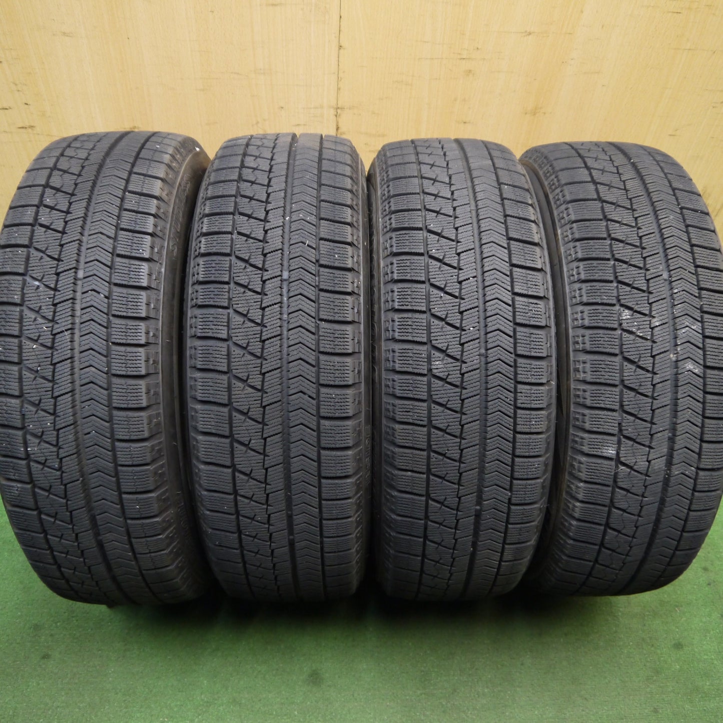 バリ溝！9分★ワーゲン ポロ 純正 185/60R15 スタッドレス ブリヂストン ブリザック VRX 15インチ PCD100/5H★5053006Hス