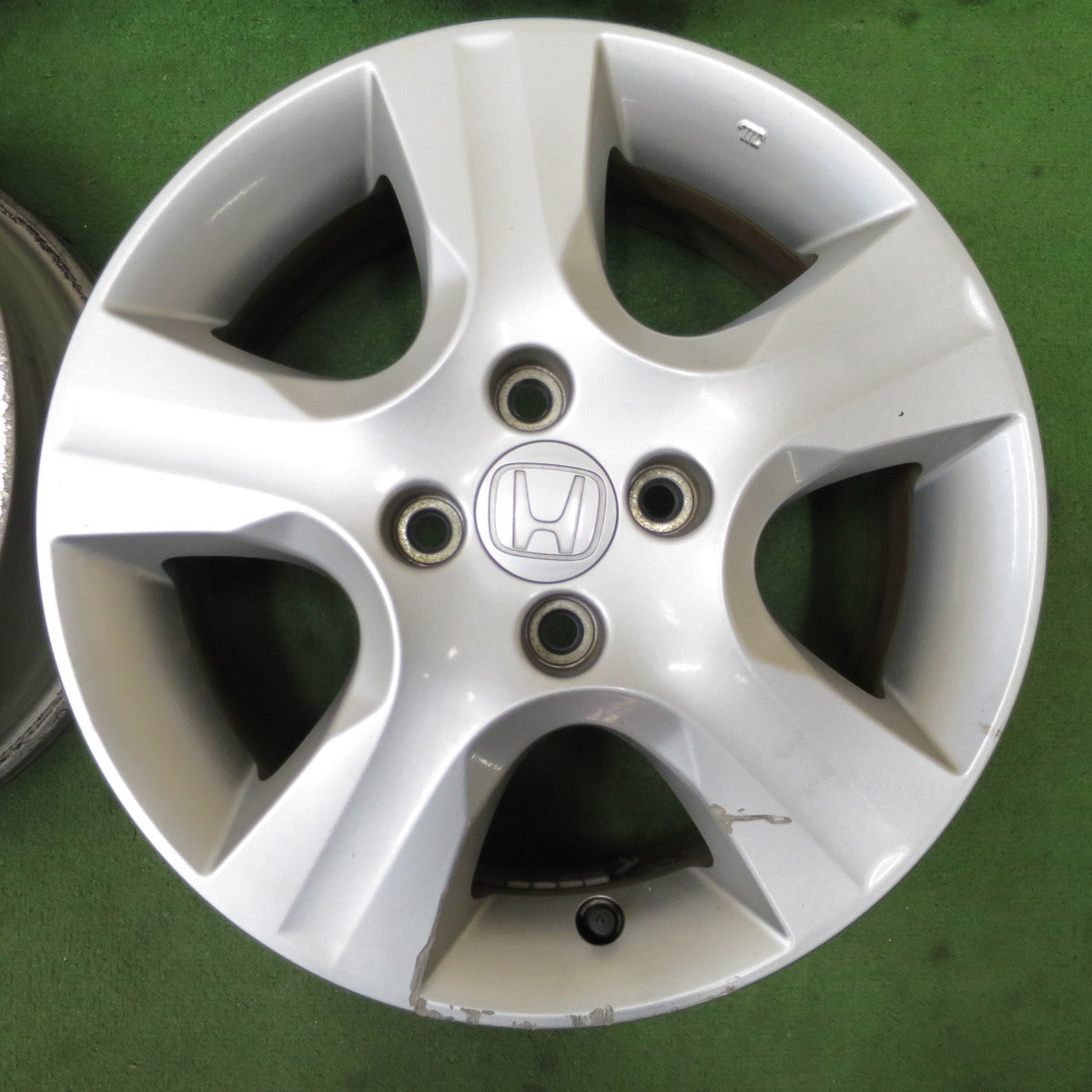 4本価格★ホンダ フィット シャトル 純正 ホイール 15インチ 15×5.5J PCD100/4H★6060906NGホ