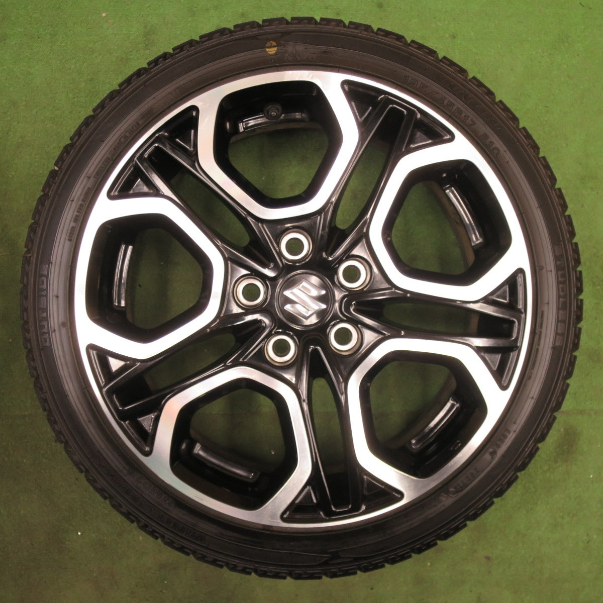 バリ溝！9.5分★スズキ ZC33S スイフト スポーツ 純正 195/45R17 スタッドレス ダンロップ ウインターマックス WM02 17インチ PCD114.3/5H★5112204TTス