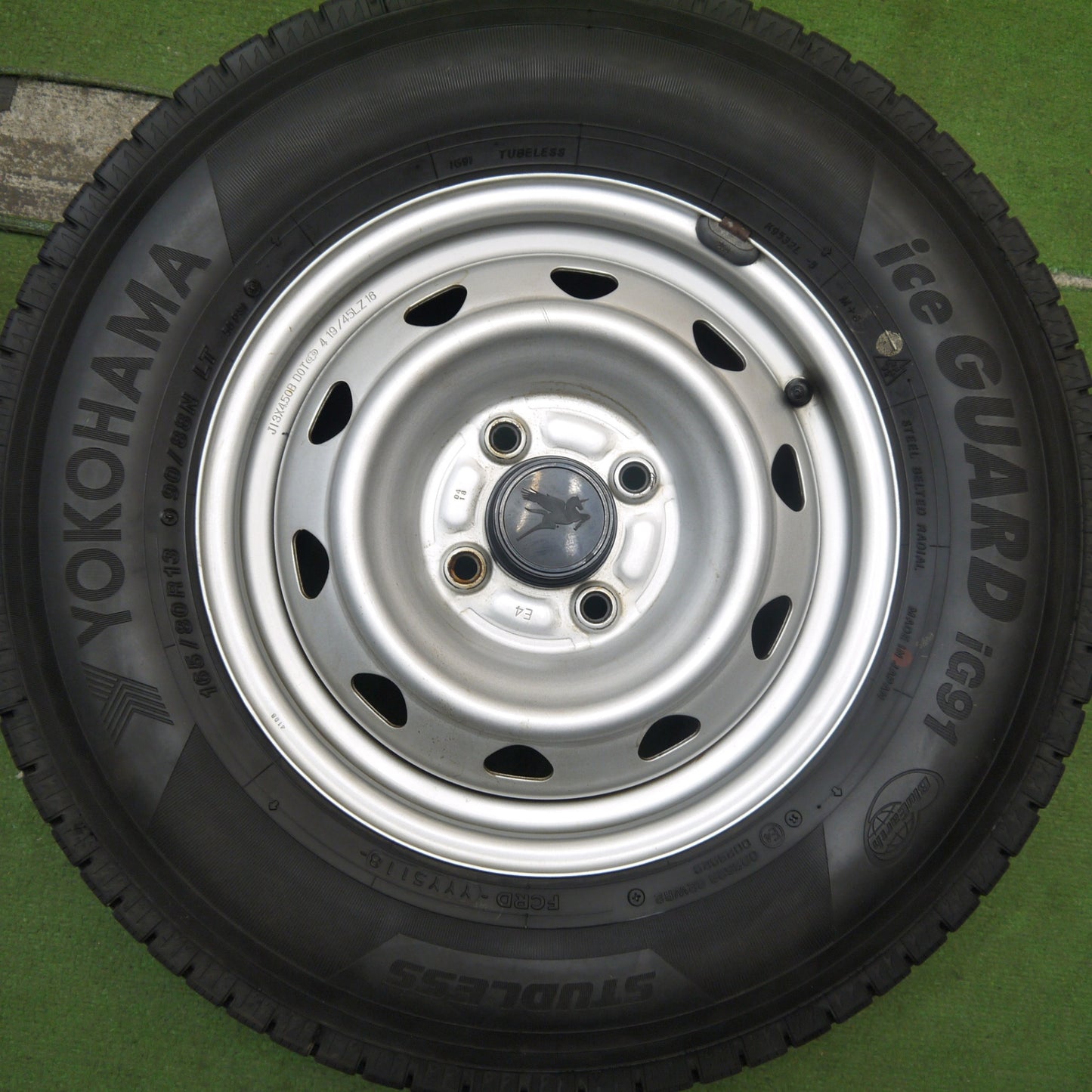 バリ溝！キレイ！9.5分★スタッドレス 165/80R13 90/88N ヨコハマ アイスガード iG91 スチール ホイール 13インチ PCD100/4H★5091202Hス