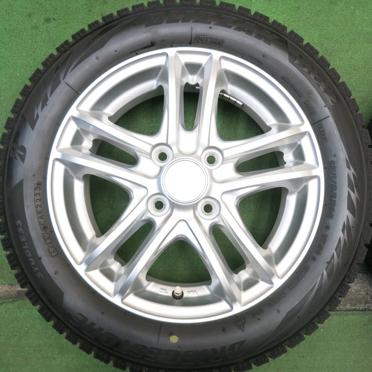 バリ溝！23年！キレイ！9分★スタッドレス 155/65R14 ブリヂストン ブリザック VRX2 Linz 14インチ PCD100/4H★5070507HAス