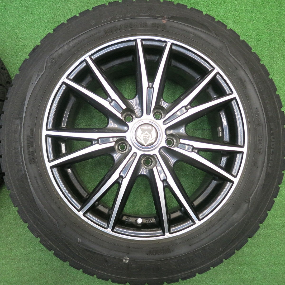 4本価格★スタッドレス 205/60R16 ダンロップ ウインターマックス WM01 RiZLEY ライツレー 16インチ PCD114.3/5H★5112017HAス