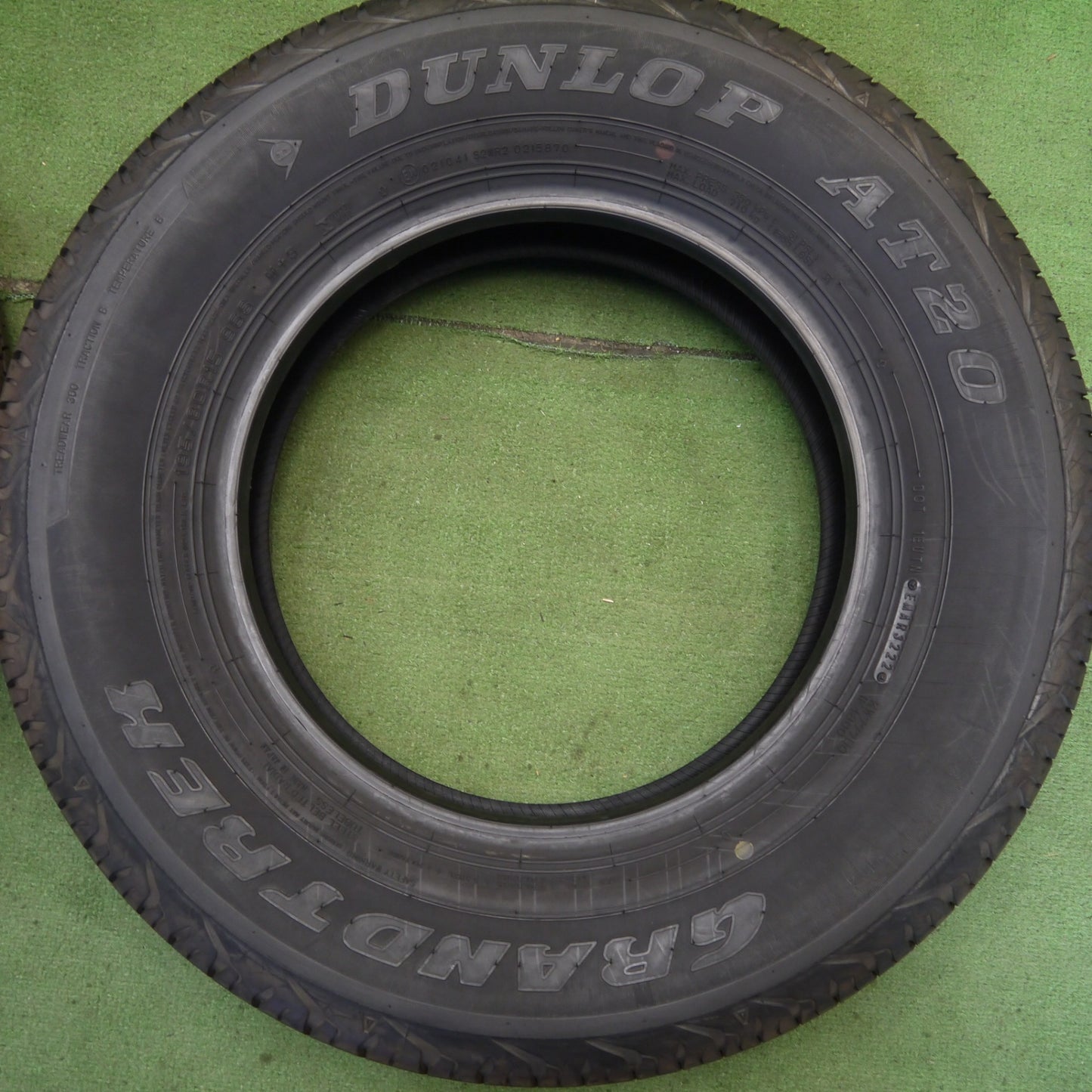 新車外し！22年★195/80R15 ダンロップ AT20 グラントレック タイヤ 15インチ ジムニーシエラ ジムニーノマド 等★6070703Hノタ