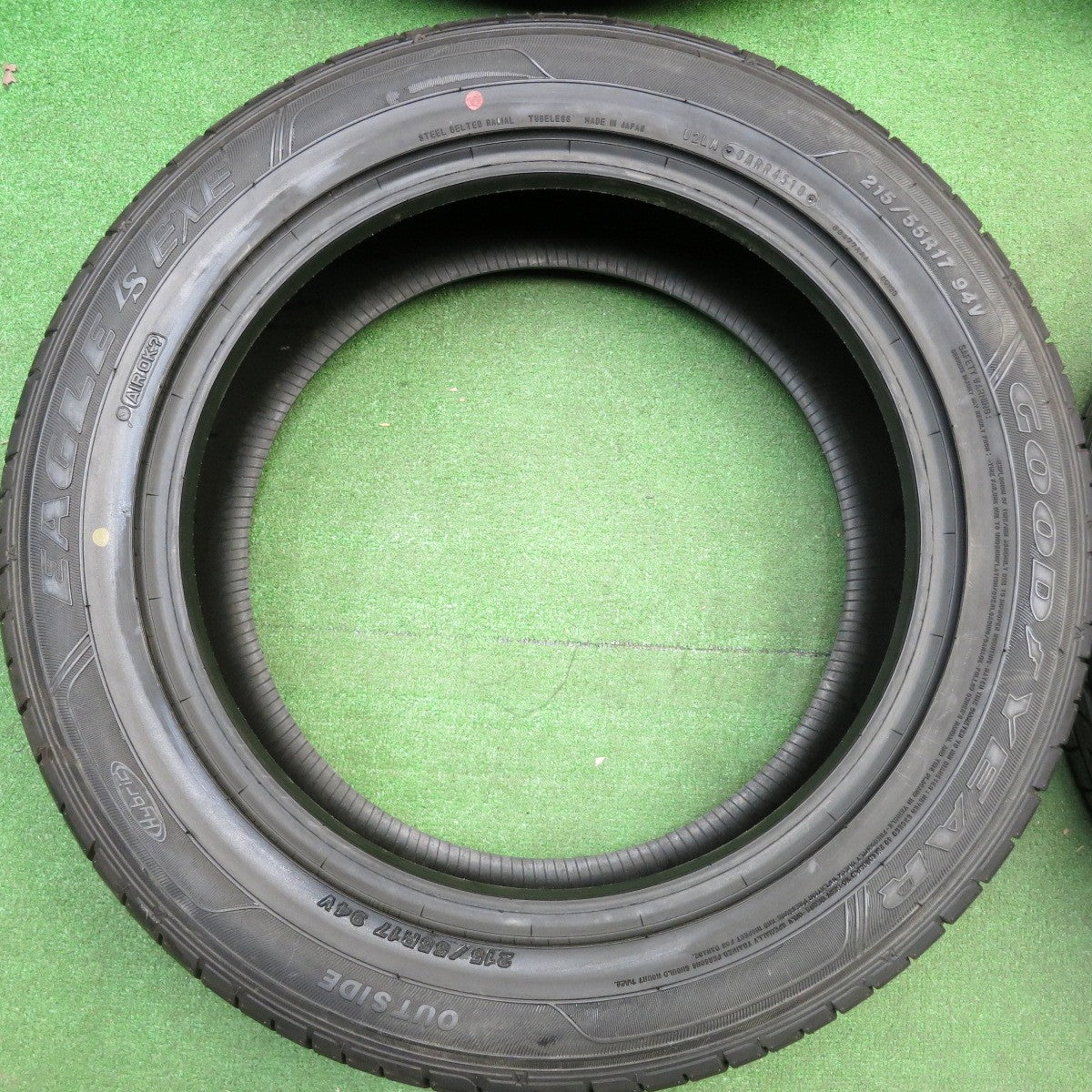 未使用★215/55R17 グッドイヤー イーグル LS EXE タイヤ 17インチ オデッセイ ヴェゼル クラウン 等★6012503HAノタ