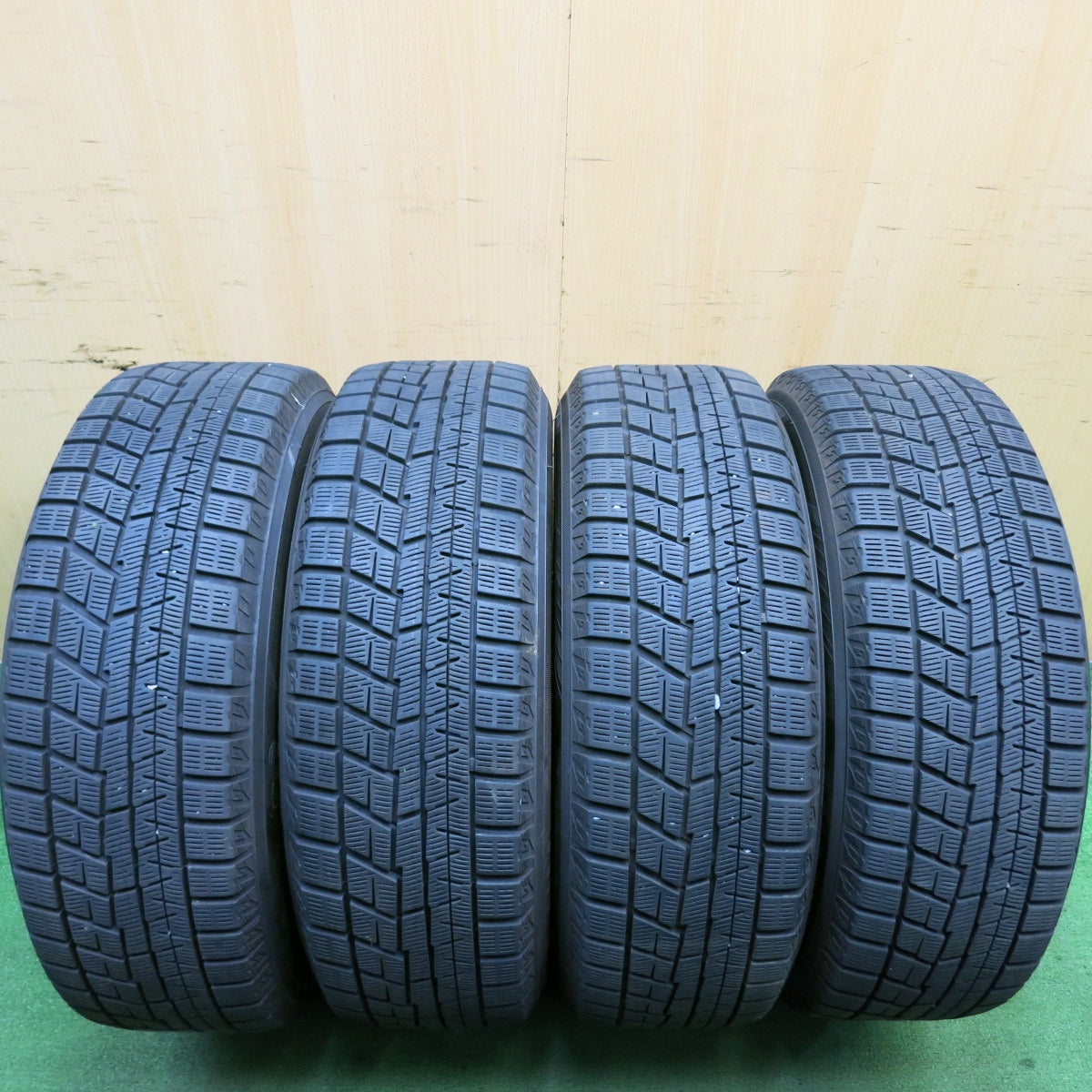 バリ溝！22年！キレイ！9分★スタッドレス 205/60R16 ヨコハマ アイスガード iG60 ravrion RM01 ラブリオン 16インチ PCD114.3/5H★5051601AKス