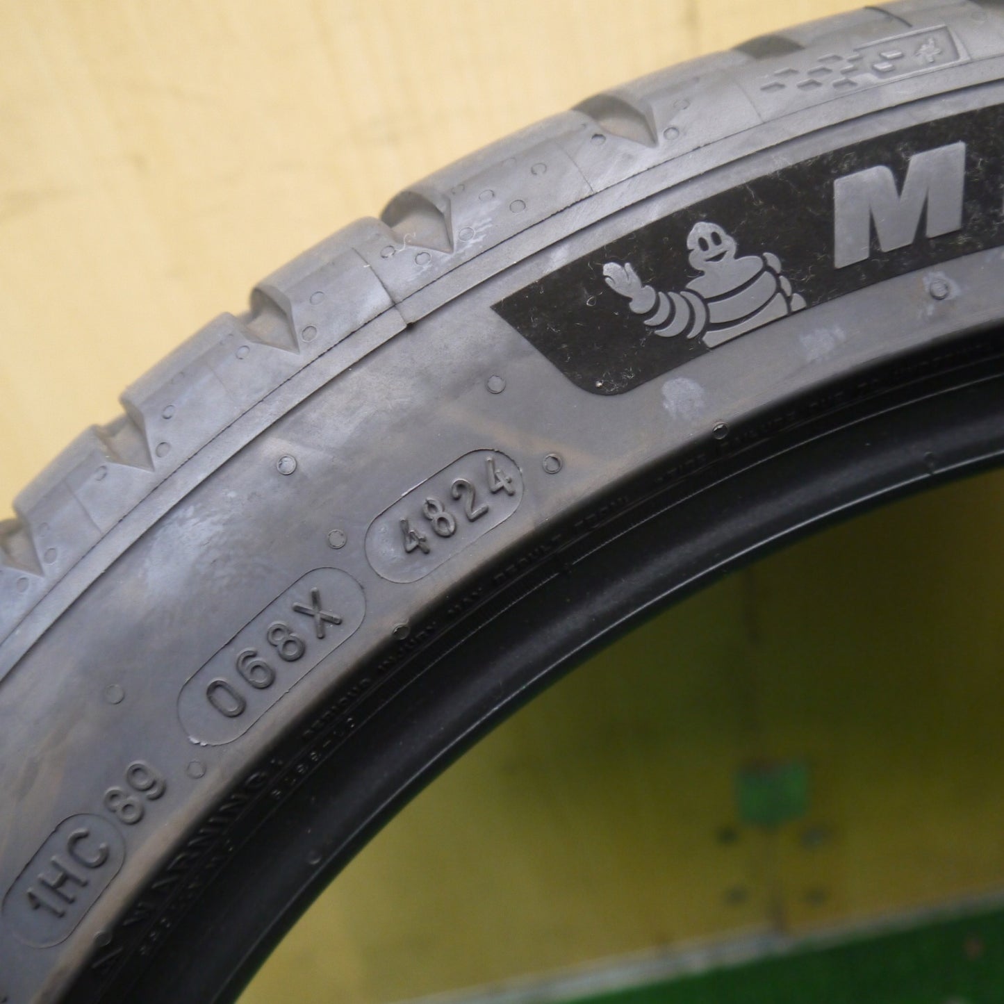 バリ溝！24年！9分！1本★235/40R18 ミシュラン パイロット スポーツ 5 タイヤ 18インチ インプレッサ シビック BMW M3 等★6010502Hノタ