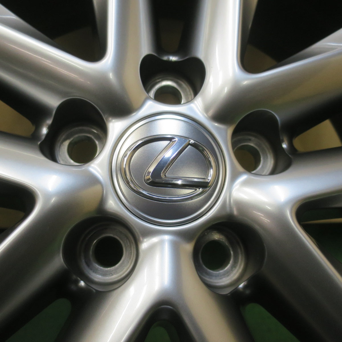 キレイ★レクサス RX Fスポーツ 純正 235/55R19 スタッドレス ブリヂストン ブリザック DM-V2 19インチ PCD114.3/5H★6030310イス