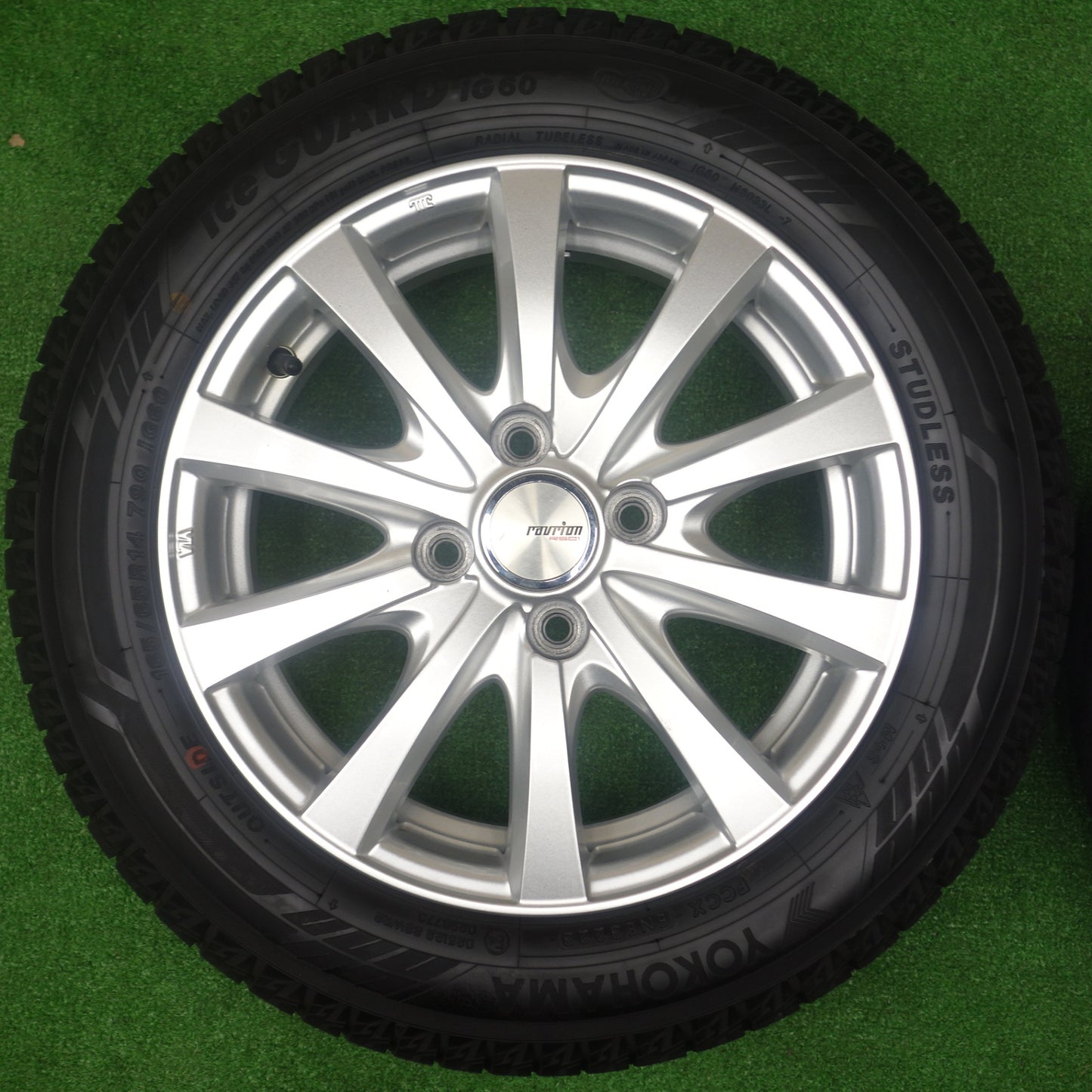 バリ溝！23年！キレイ！ほぼ10分★スタッドレス 165/65R14 ヨコハマ アイスガード iG60 ravrion RS01 ラブリオン 14インチ PCD100/4H★6011903KTス