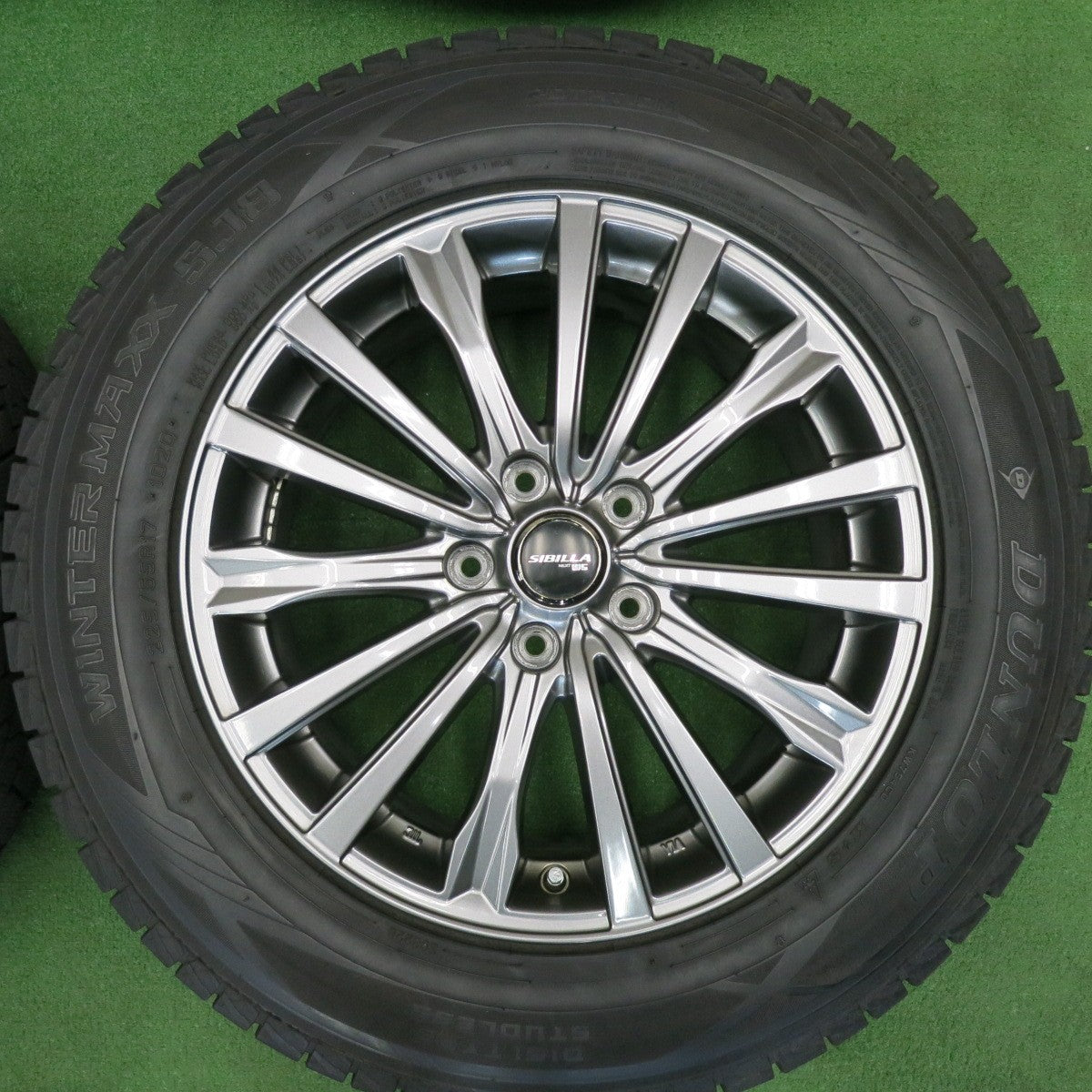 [送料無料] バリ溝！キレイ！9.5分★スタッドレス 225/65R17 ダンロップ ウインターマックス SJ8 SIBILLA NEXT W5 シビラ 17インチ PCD114.3/5H★5012303TNス